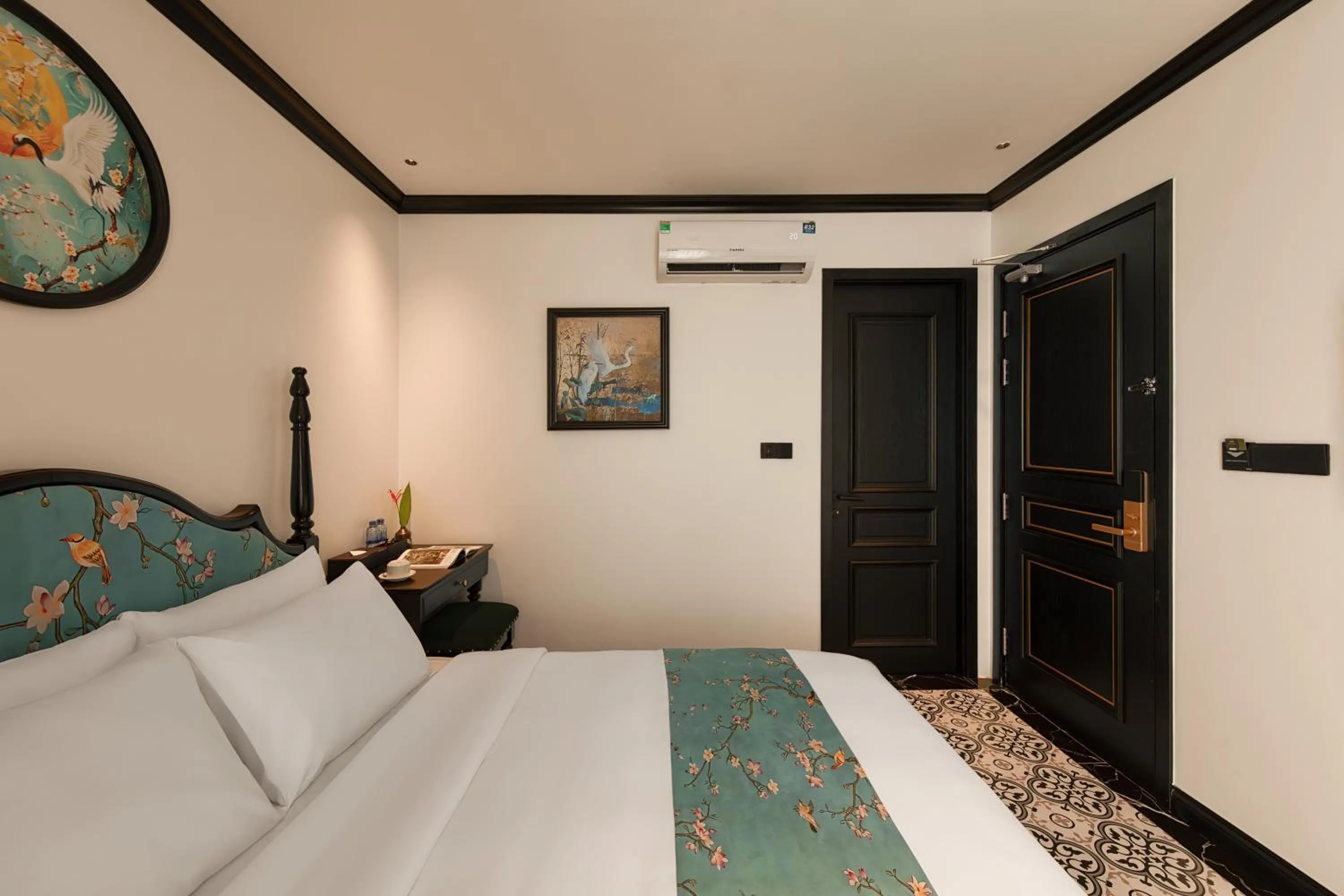 Bed in C'Lau Hotel Ninh Binh - A Gem Nestled in Ancient Quarter