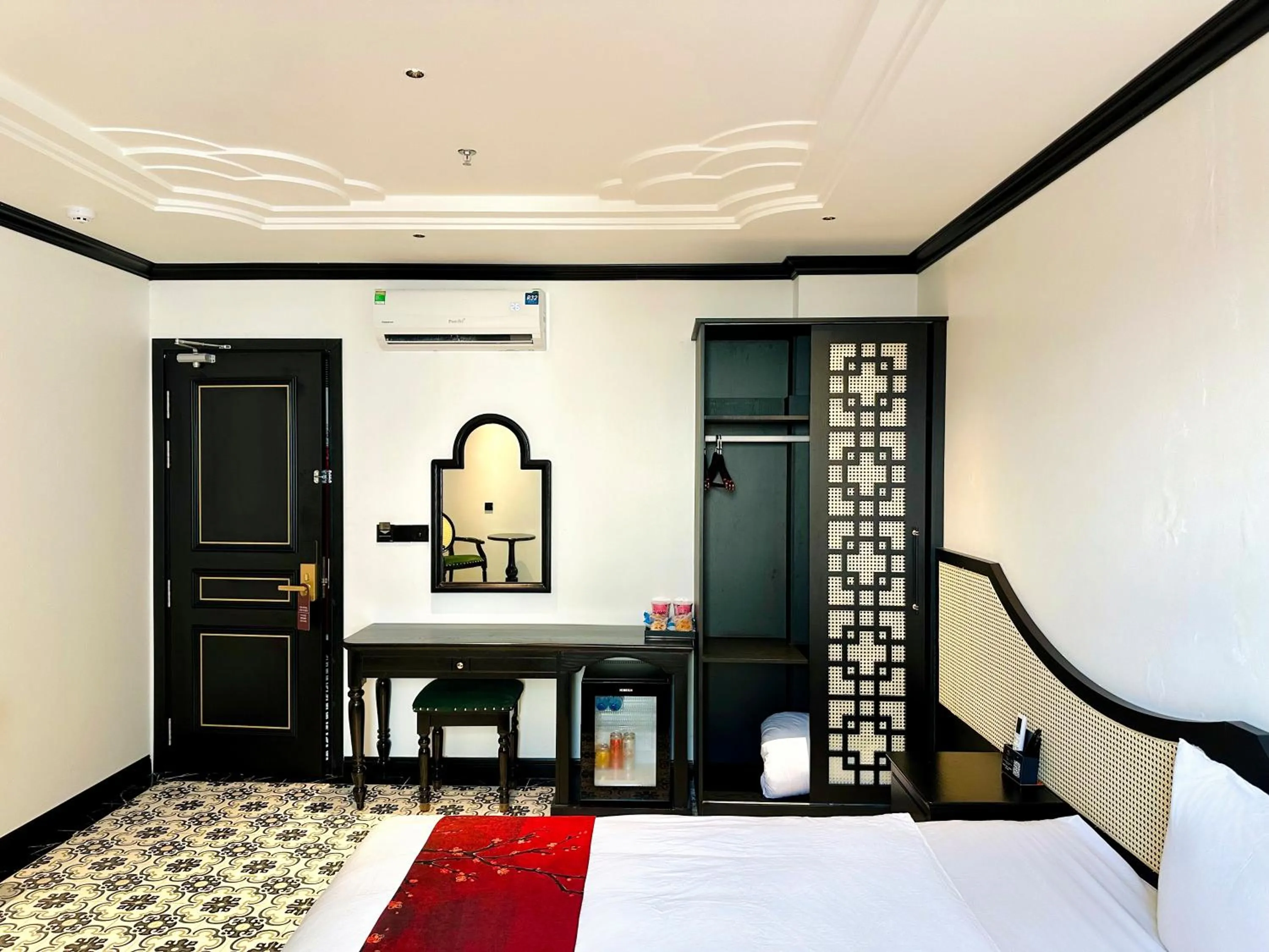 Bedroom, Bed in C'Lau Hotel Ninh Binh - A Gem Nestled in Ancient Quarter