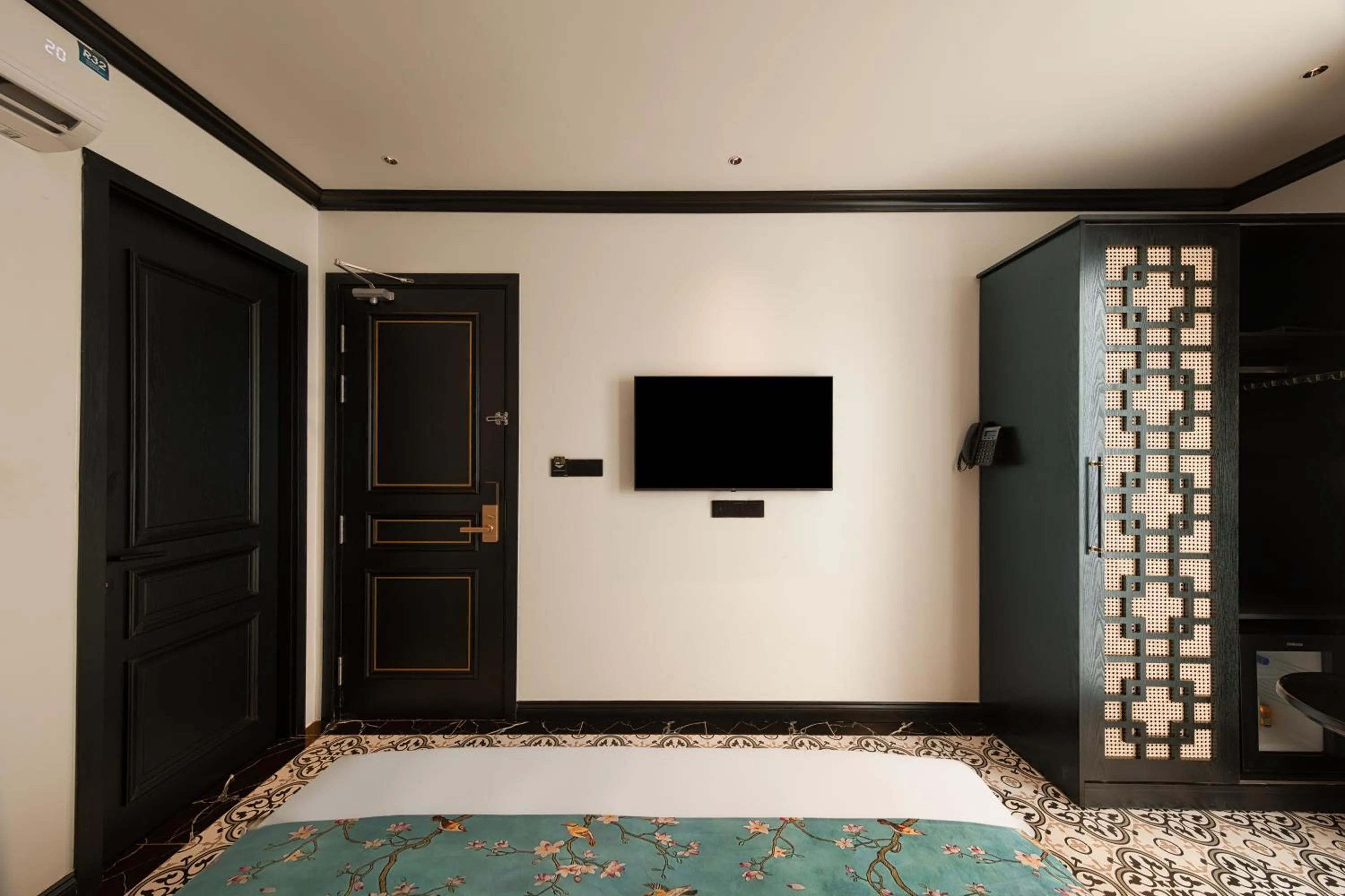 Communal lounge/ TV room in C'Lau Hotel Ninh Binh - A Gem Nestled in Ancient Quarter