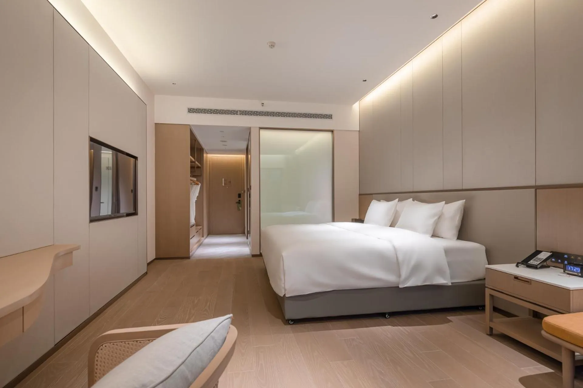 Bed in NARADA Fuzhou Fujian Hotel
