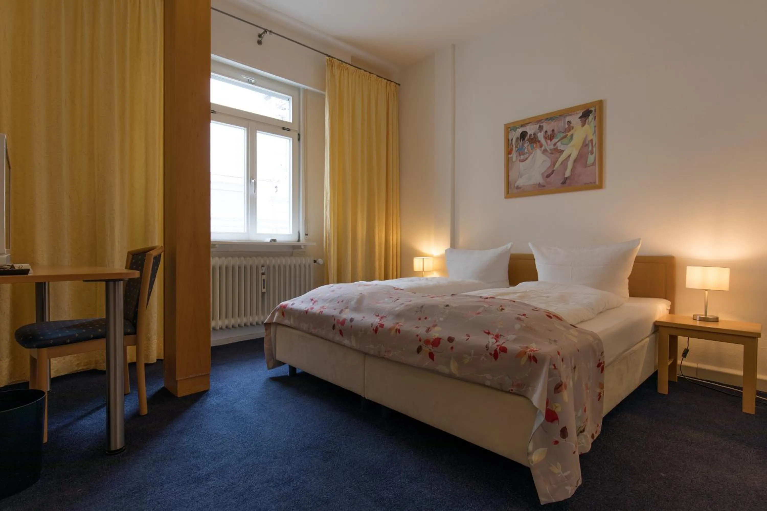 Standard Double Room - single occupancy in Hotel Am Kornmarkt