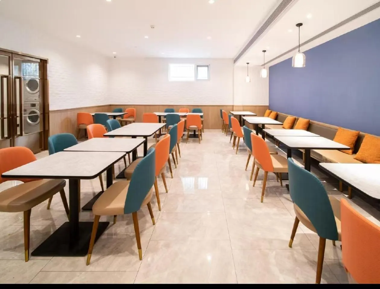 Restaurant/places to eat in Hanting Hotel Beijing Wukesong Wanshou Road