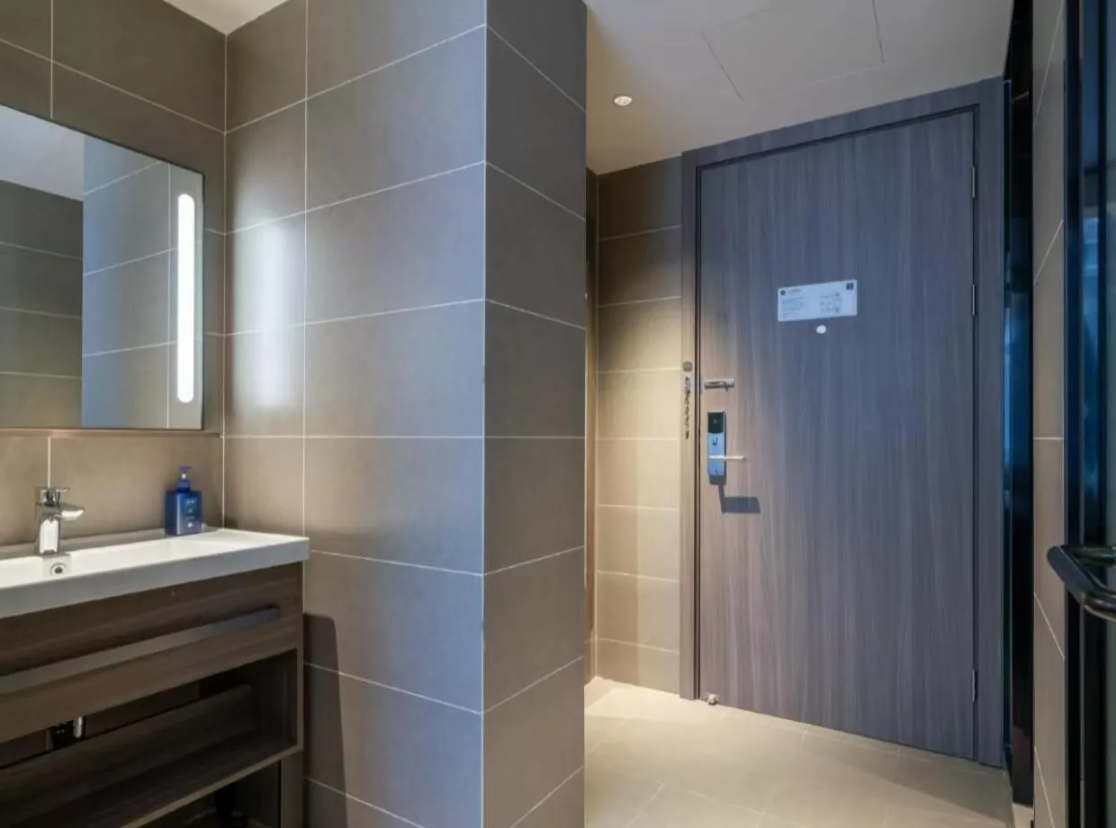 Shower in Hanting Hotel Beijing Huangcun West Street People's Hospital