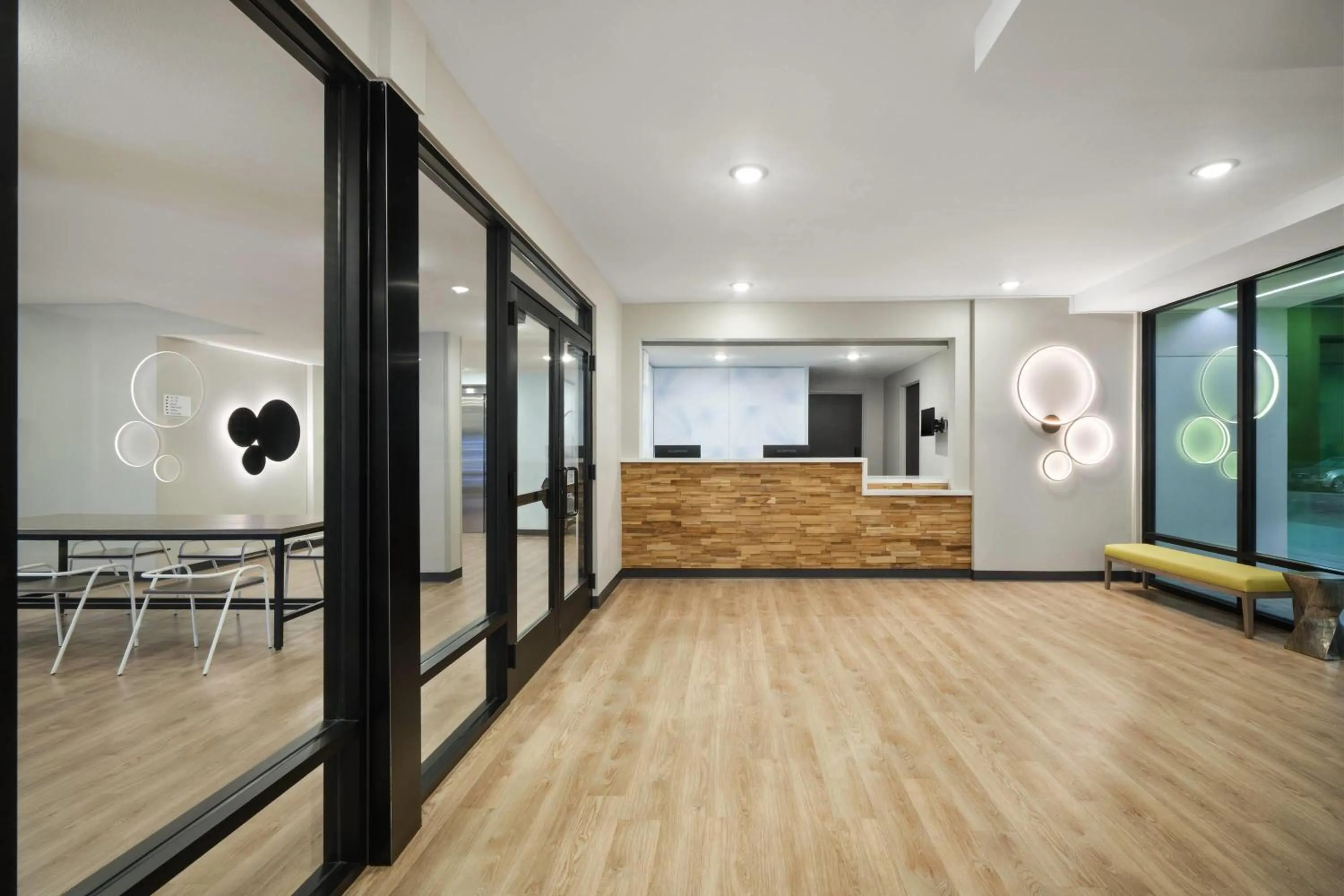 Lobby or reception in ECHO Suites Extended Stay by Wyndham Fort Worth Alliance