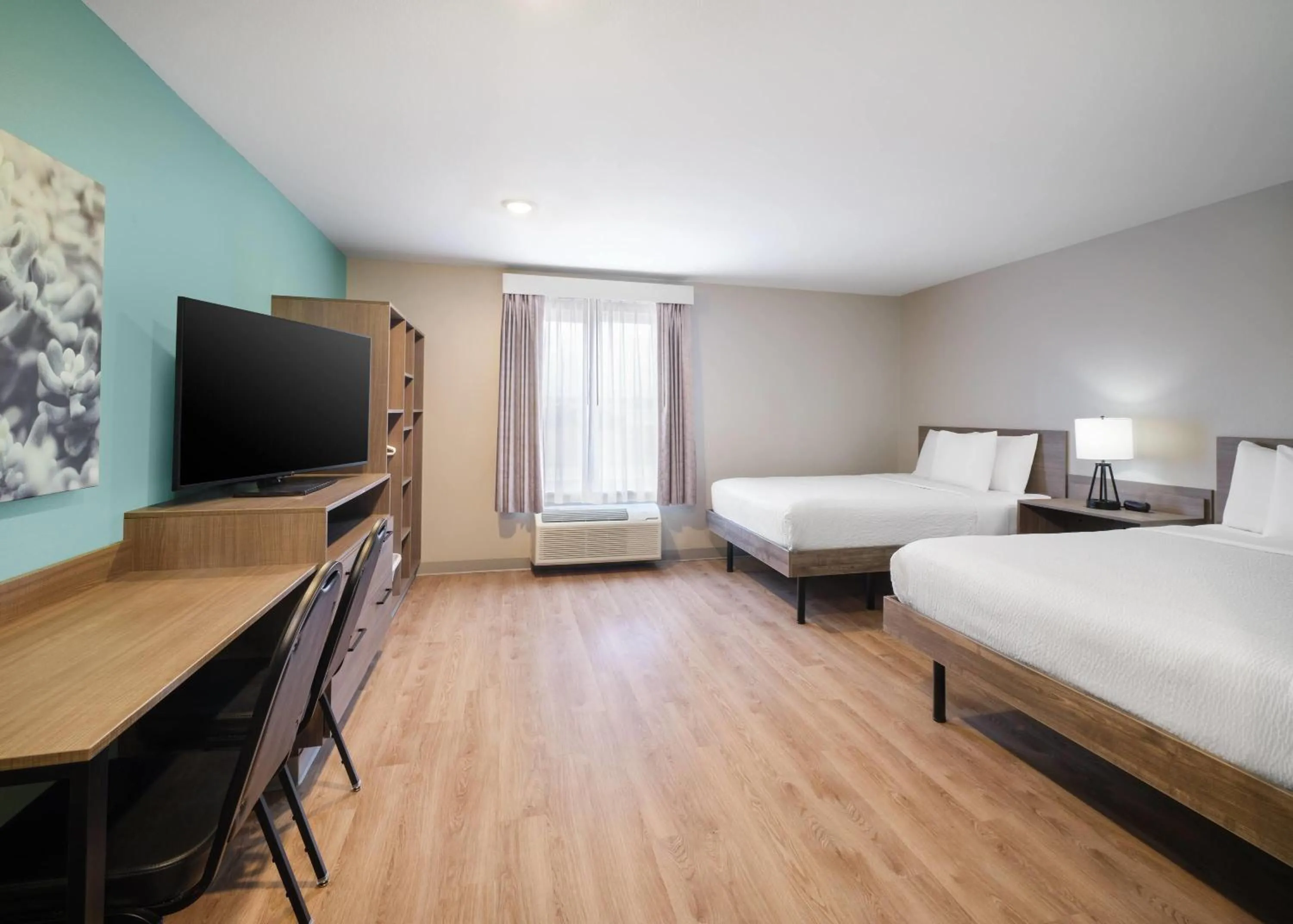 Photo of the whole room, Bed in ECHO Suites Extended Stay by Wyndham Fort Worth Alliance