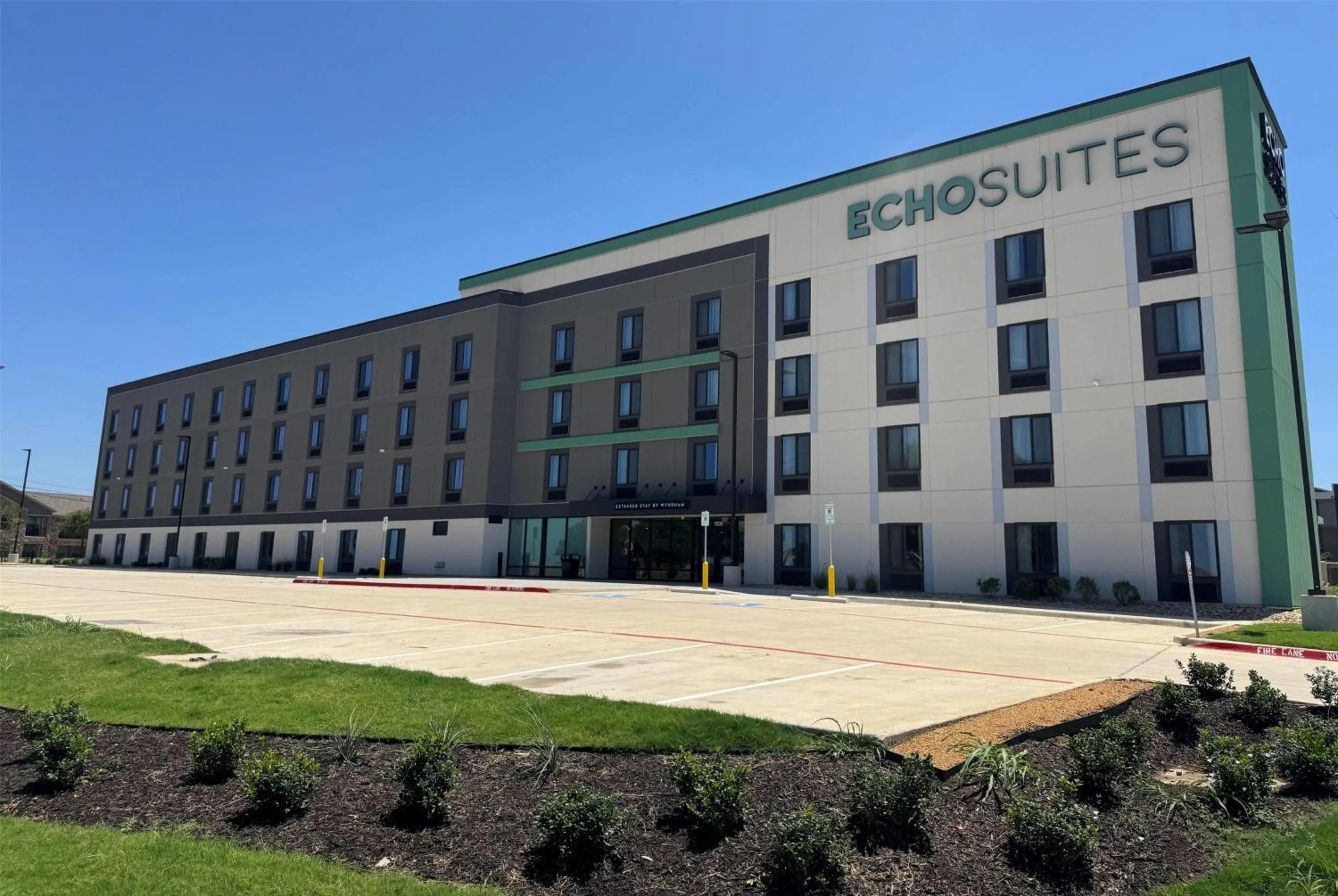 ECHO Suites Extended Stay by Wyndham Fort Worth Alliance