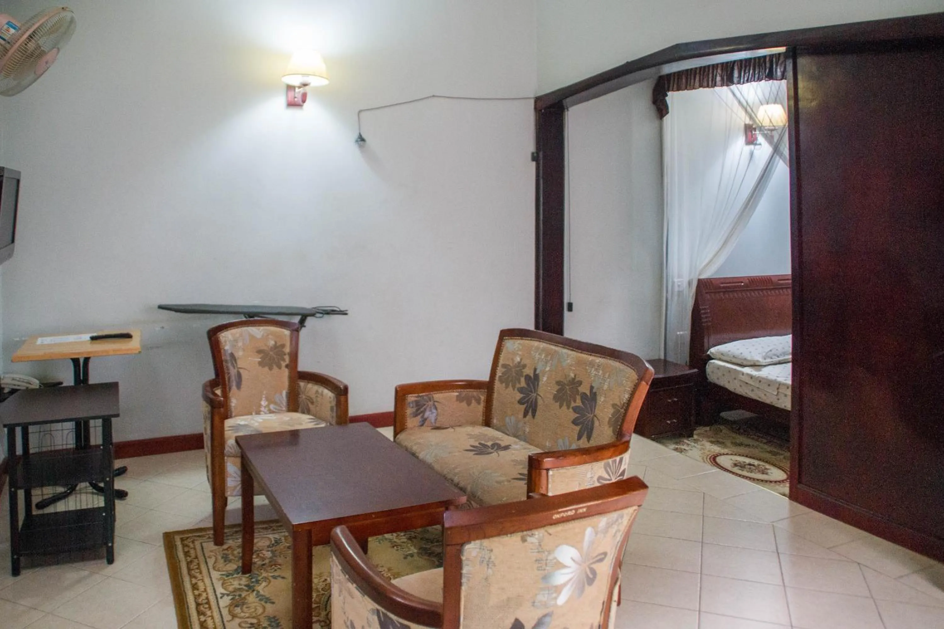 TV and multimedia in Oxford Royal Hotel