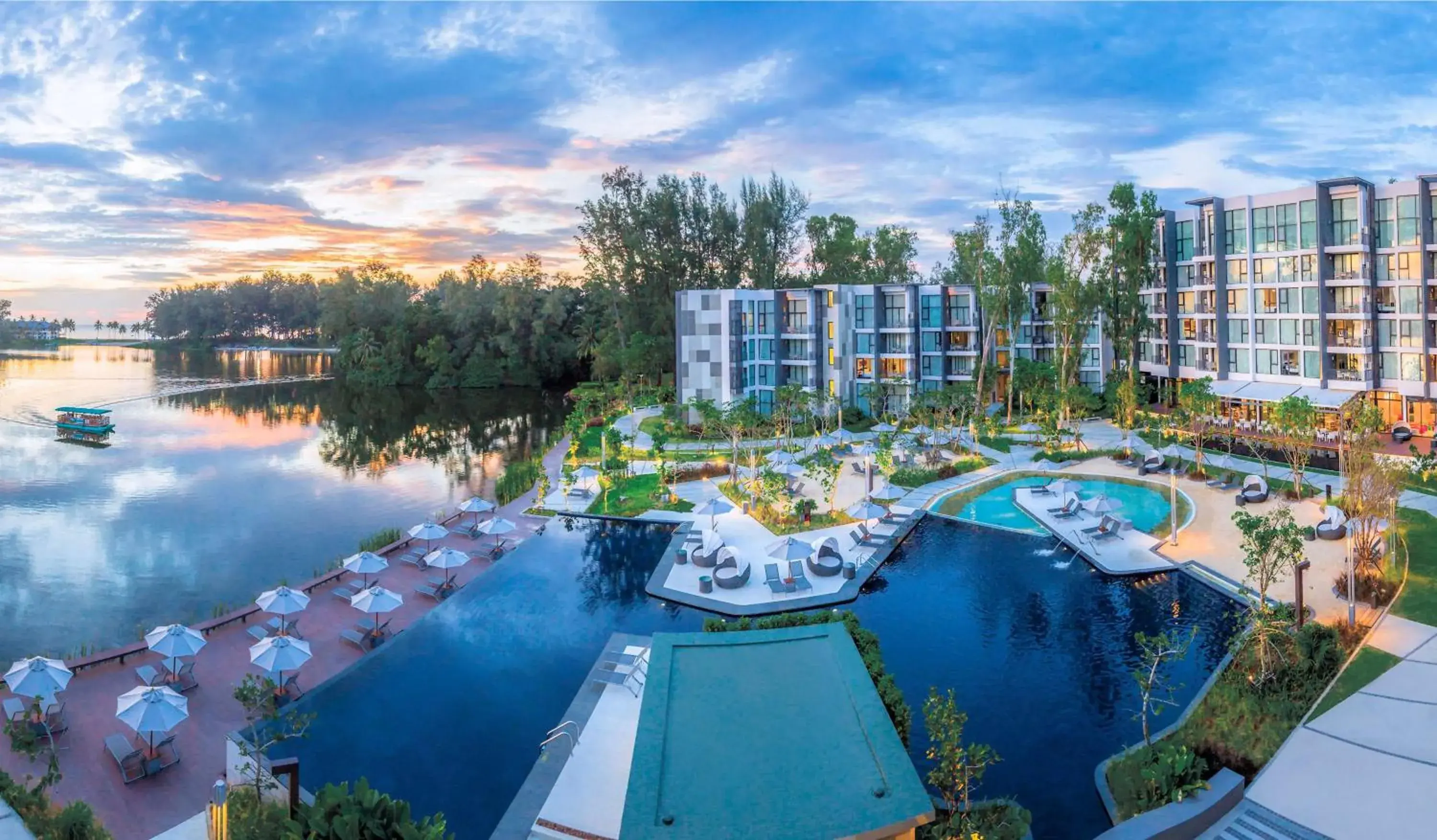 Property building in Cassia Phuket, part of Banyan Group Property building in Cassia Phuket, part of Banyan Group
