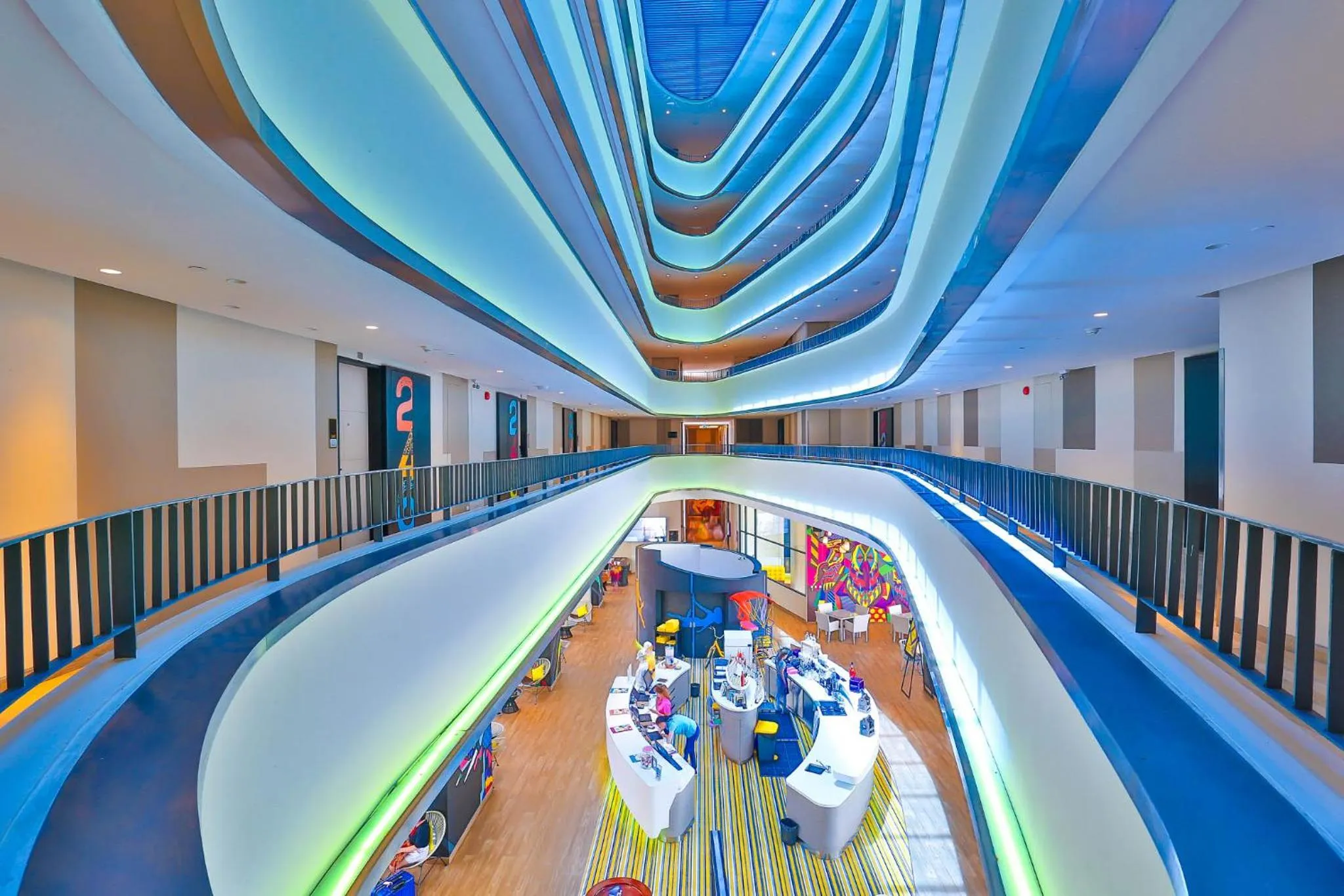 Lounge or bar in Cassia Phuket, part of Banyan Group