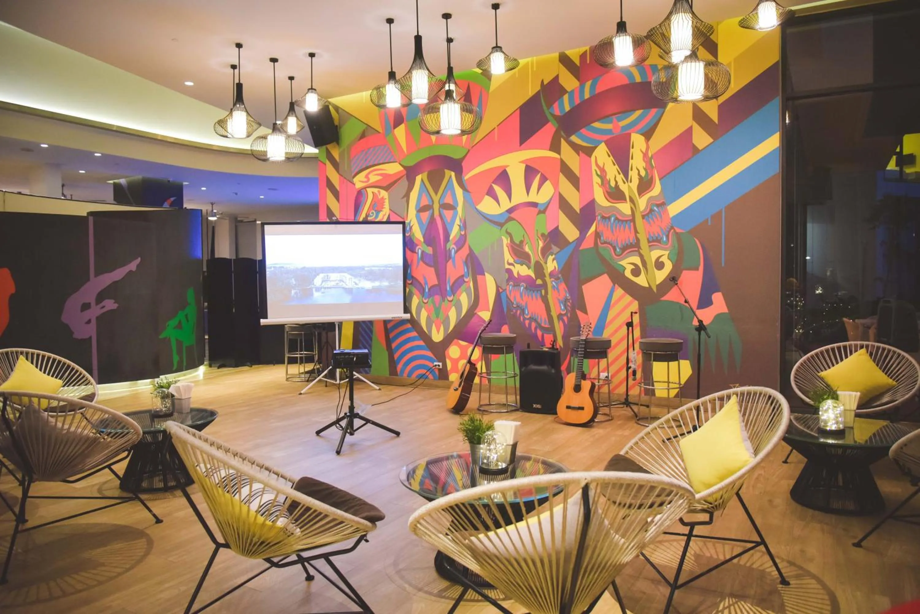 Restaurant/places to eat in Cassia Phuket, part of Banyan Group