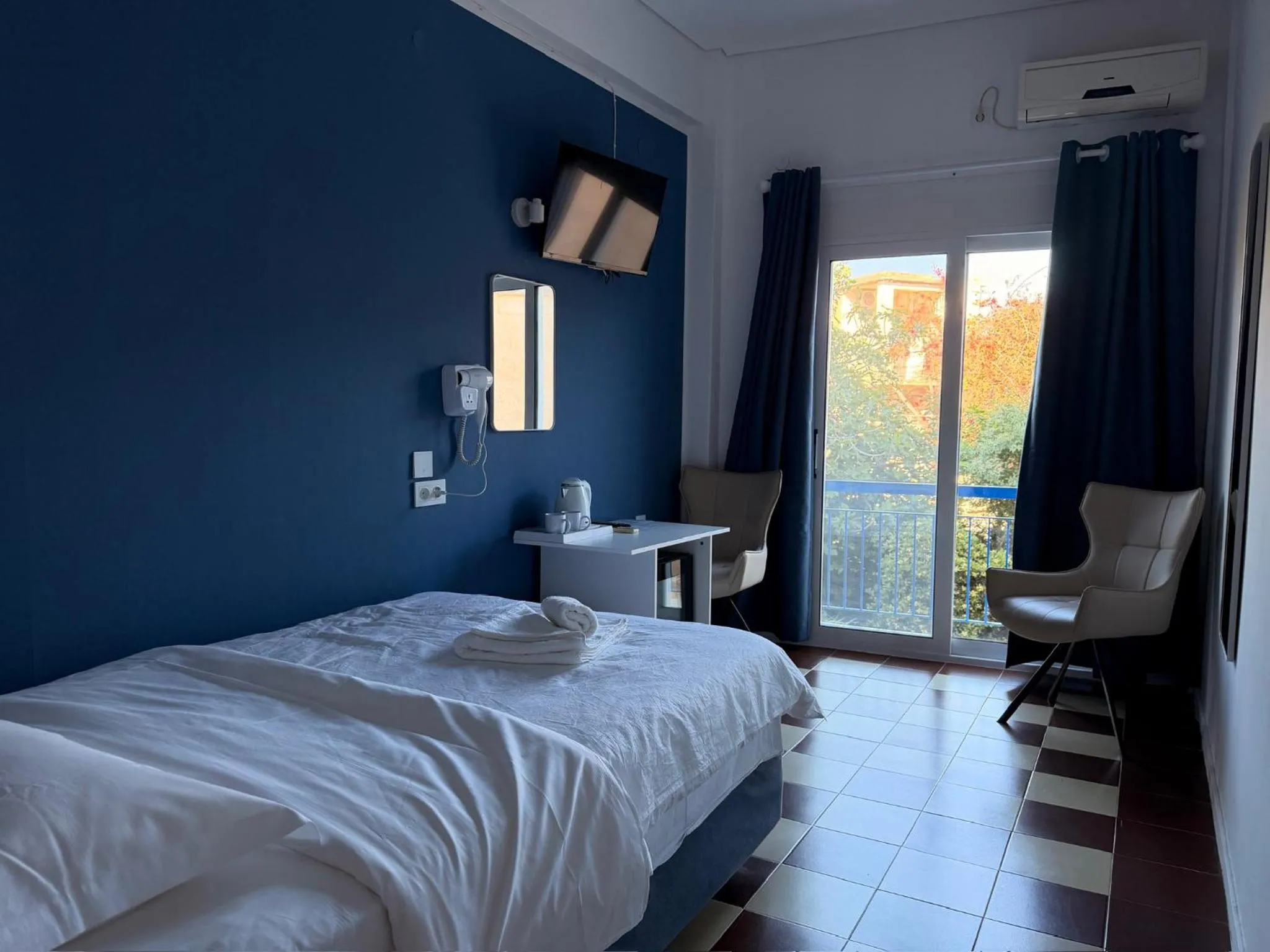 Hotel Avra