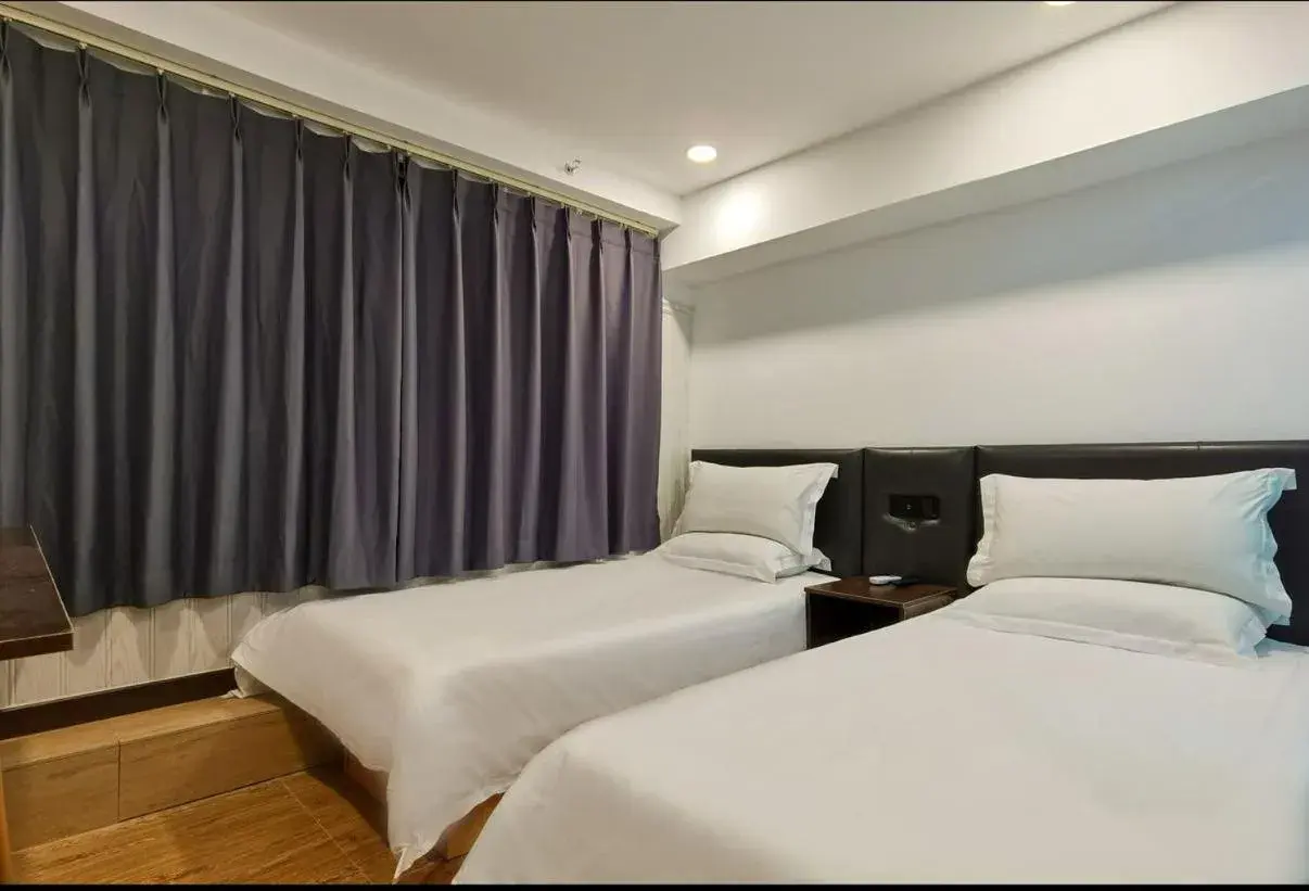 Hi Inn Beijing Chaoyangmen Army General Hospital Hi Inn Beijing Chaoyangmen Army General Hospital