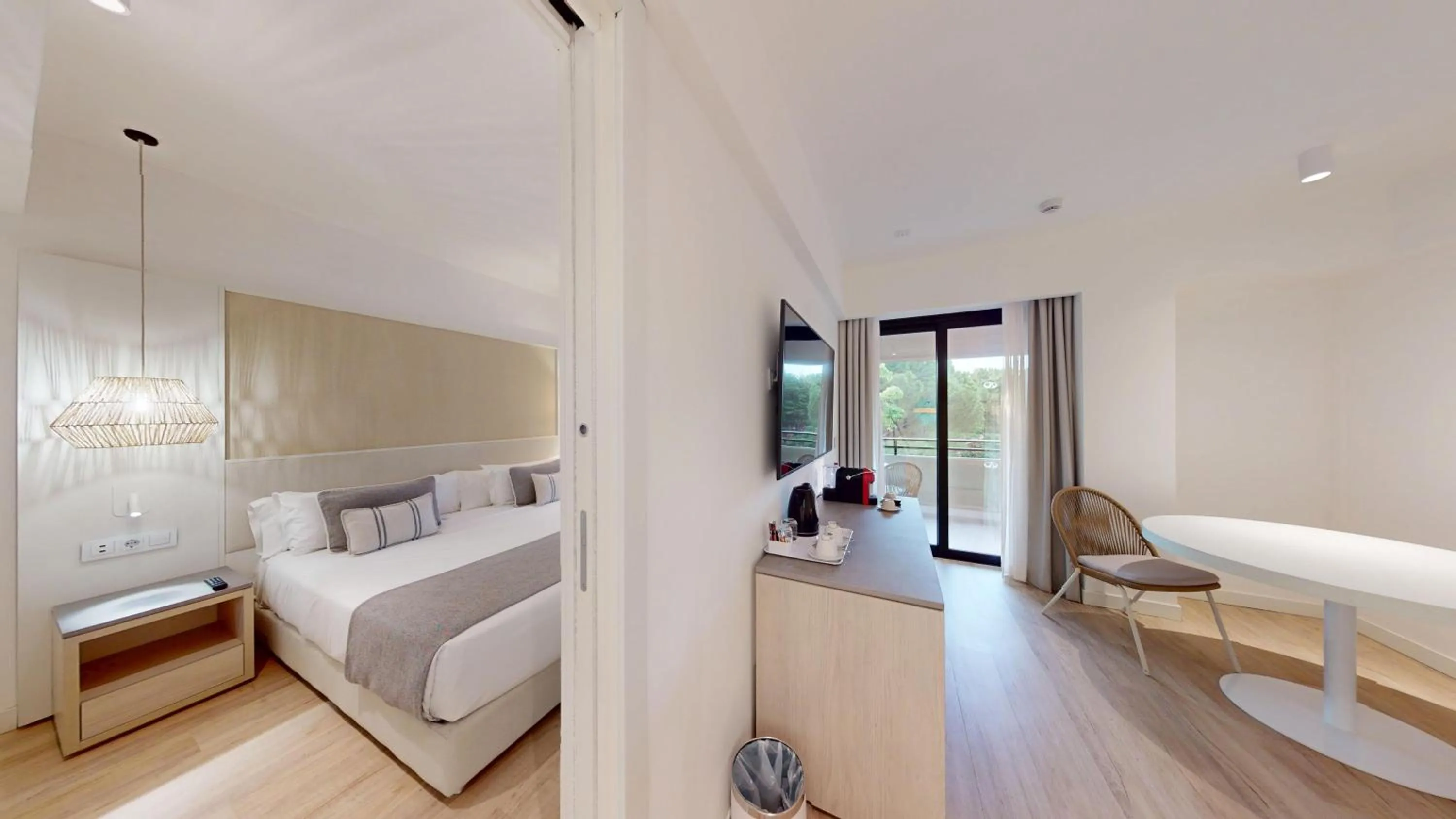 Bed in Grand Palladium Sicilia Resort & Spa