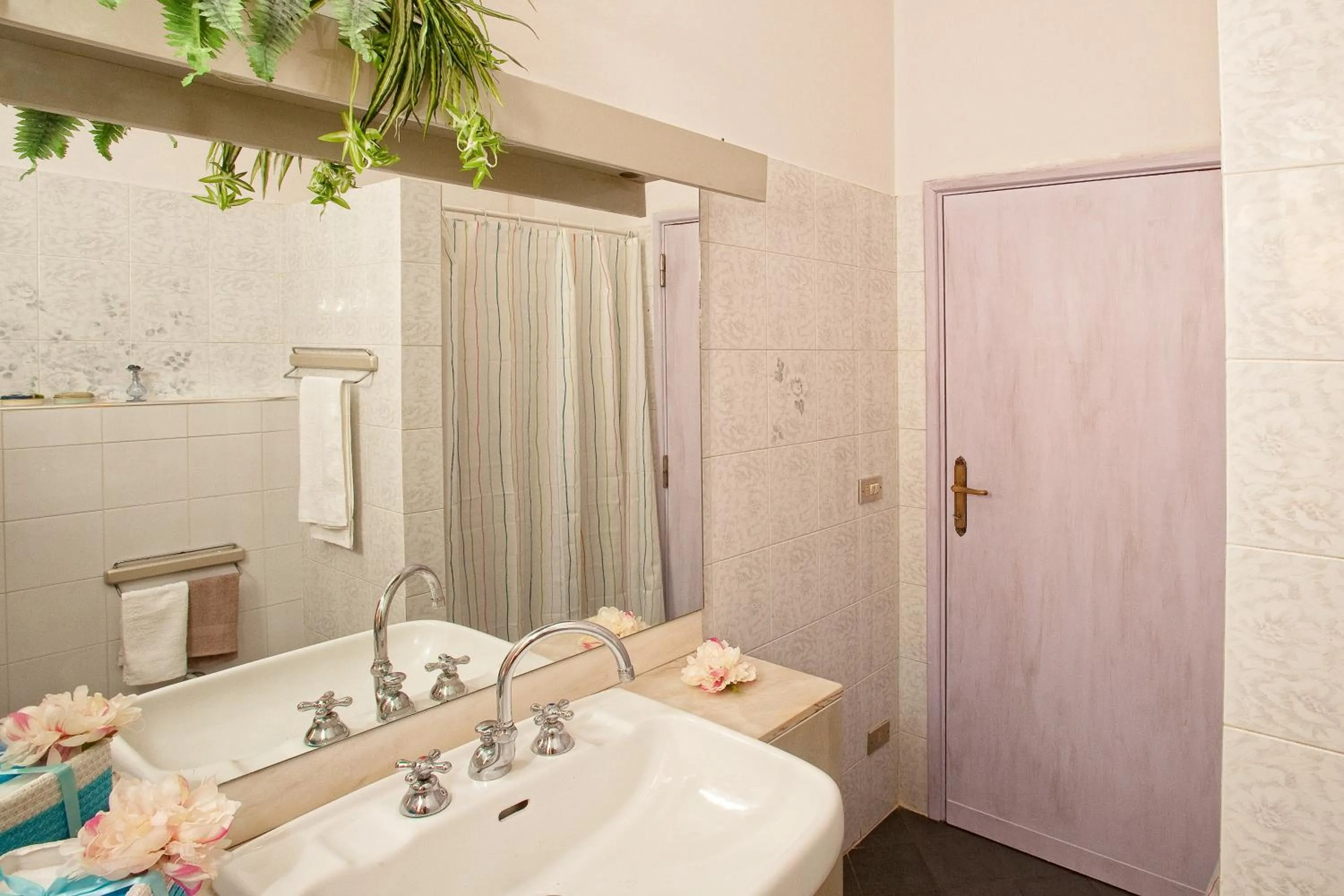 Bathroom in B&B Via della Grotta