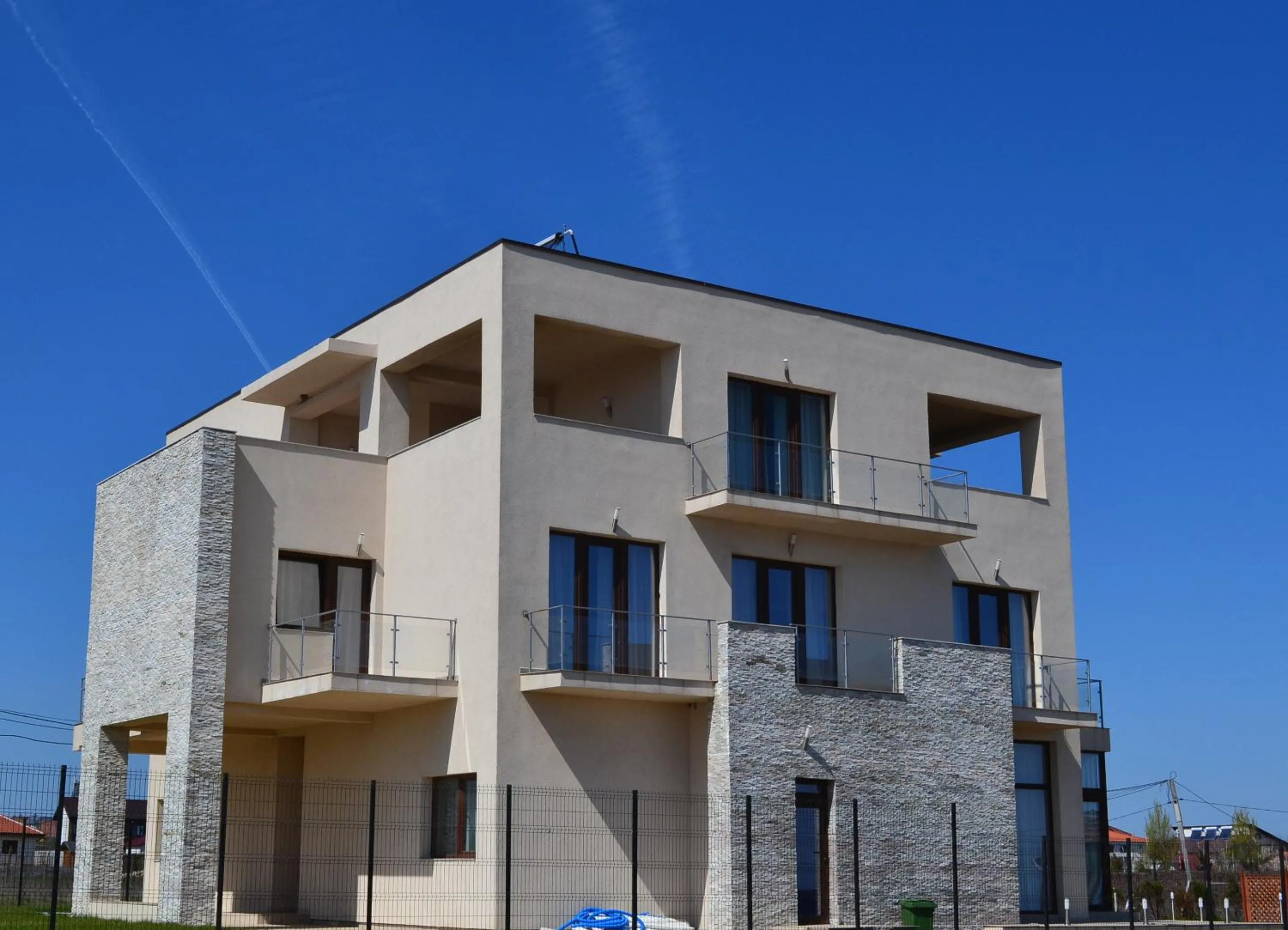 Property building in Sara