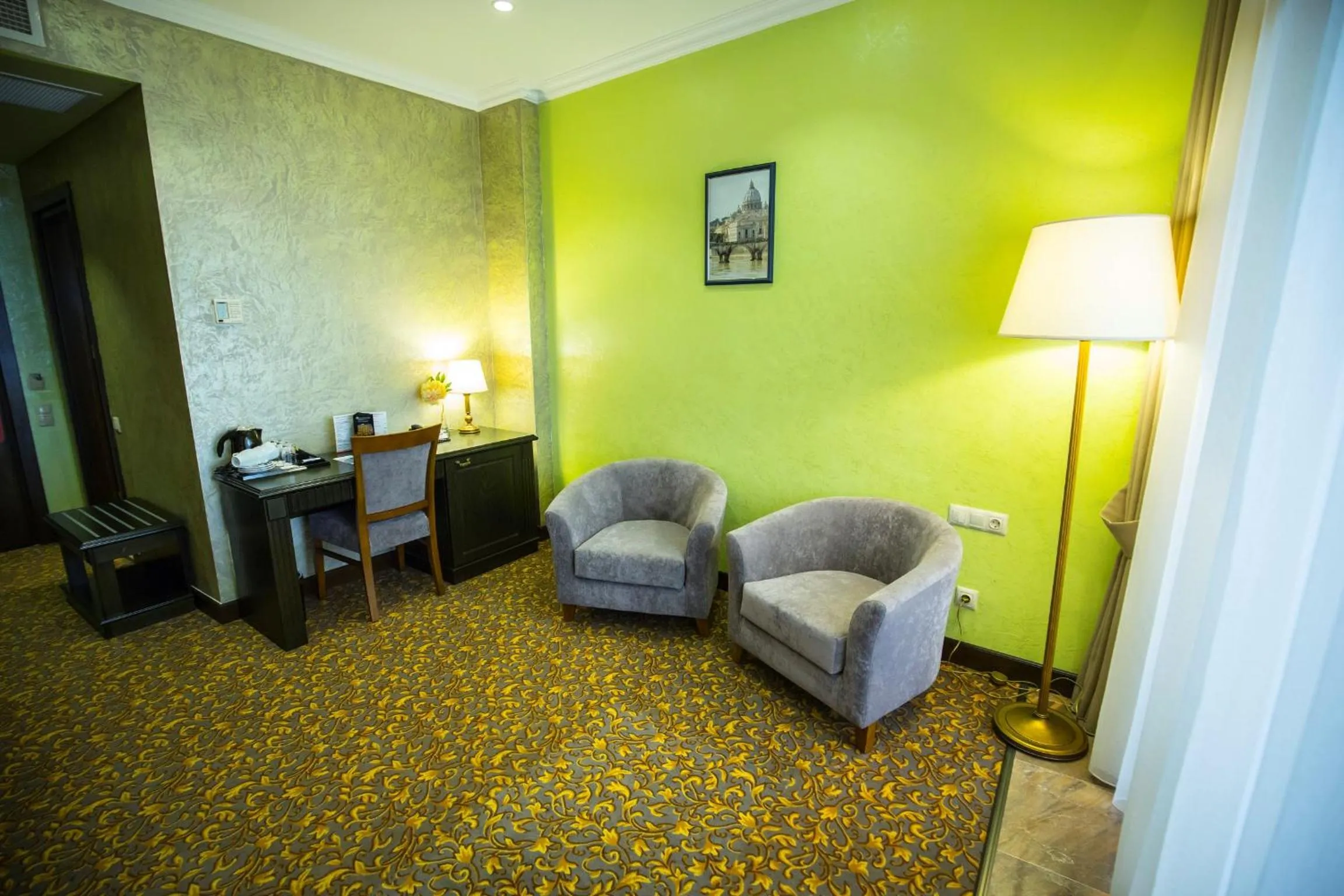 Living room in Colosseum Marina Hotel