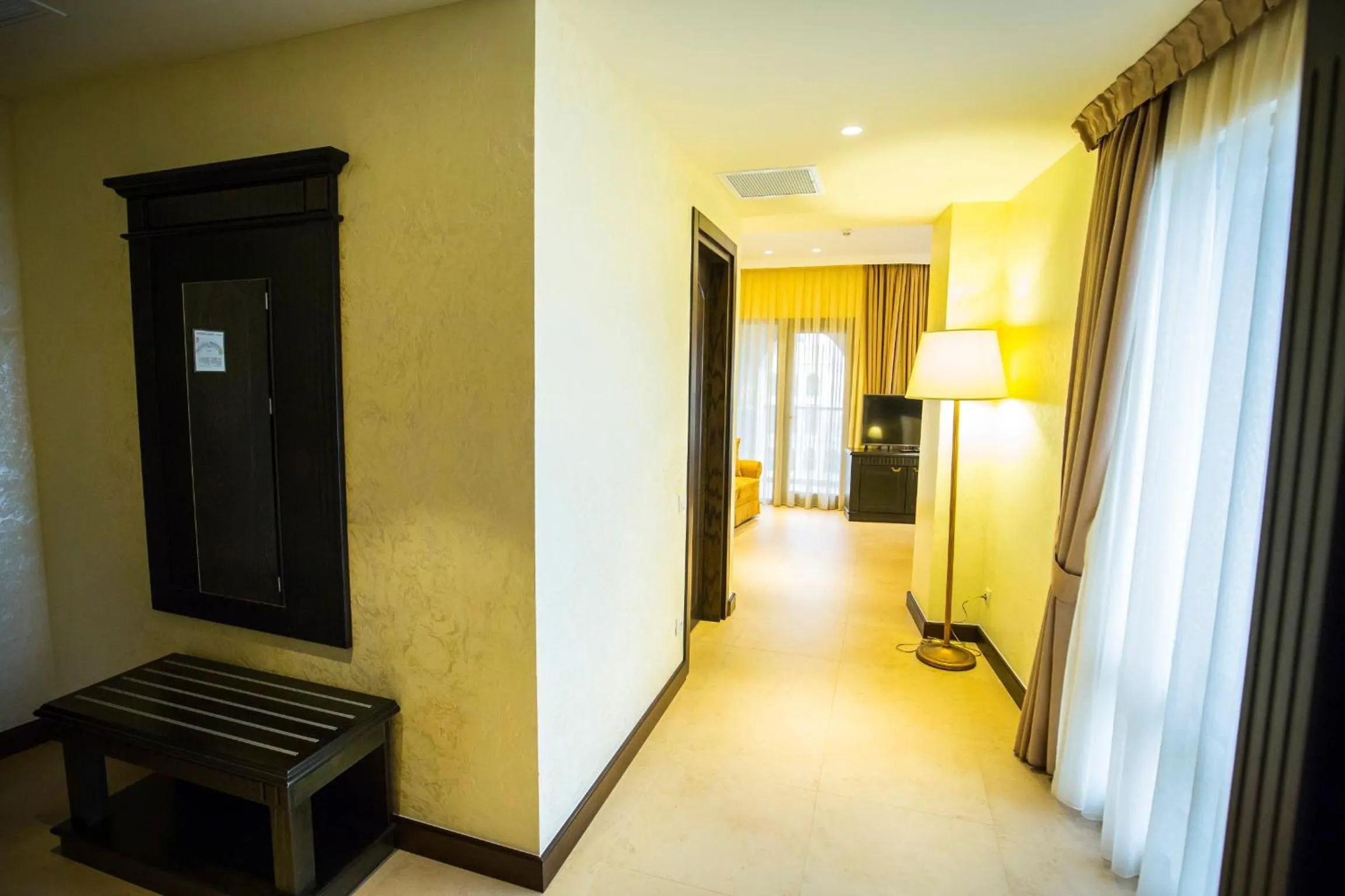 Area and facilities, Bed in Colosseum Marina Hotel