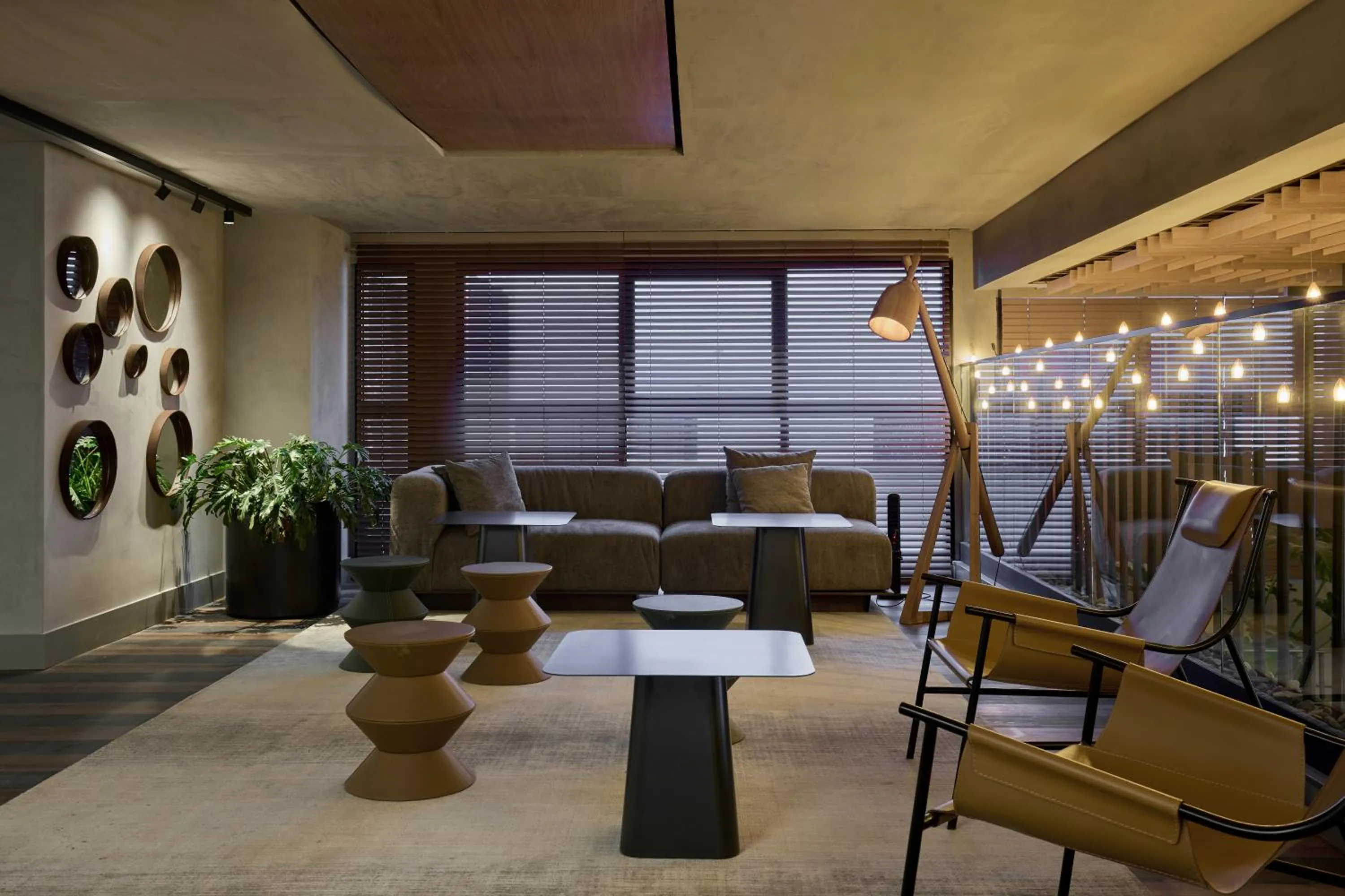 Seating area in TRIBE Belo Horizonte Savassi