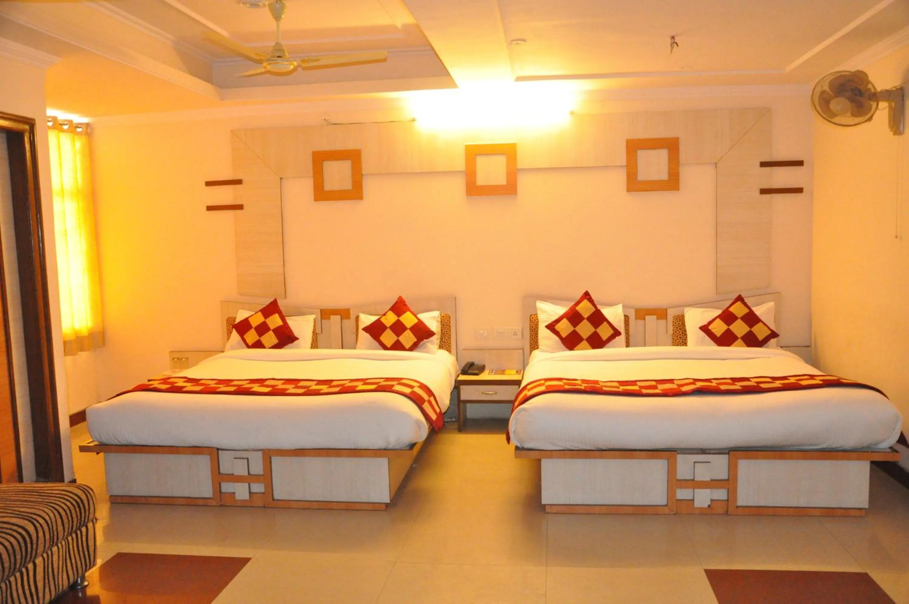 Bed in Hotel Muskan Palace