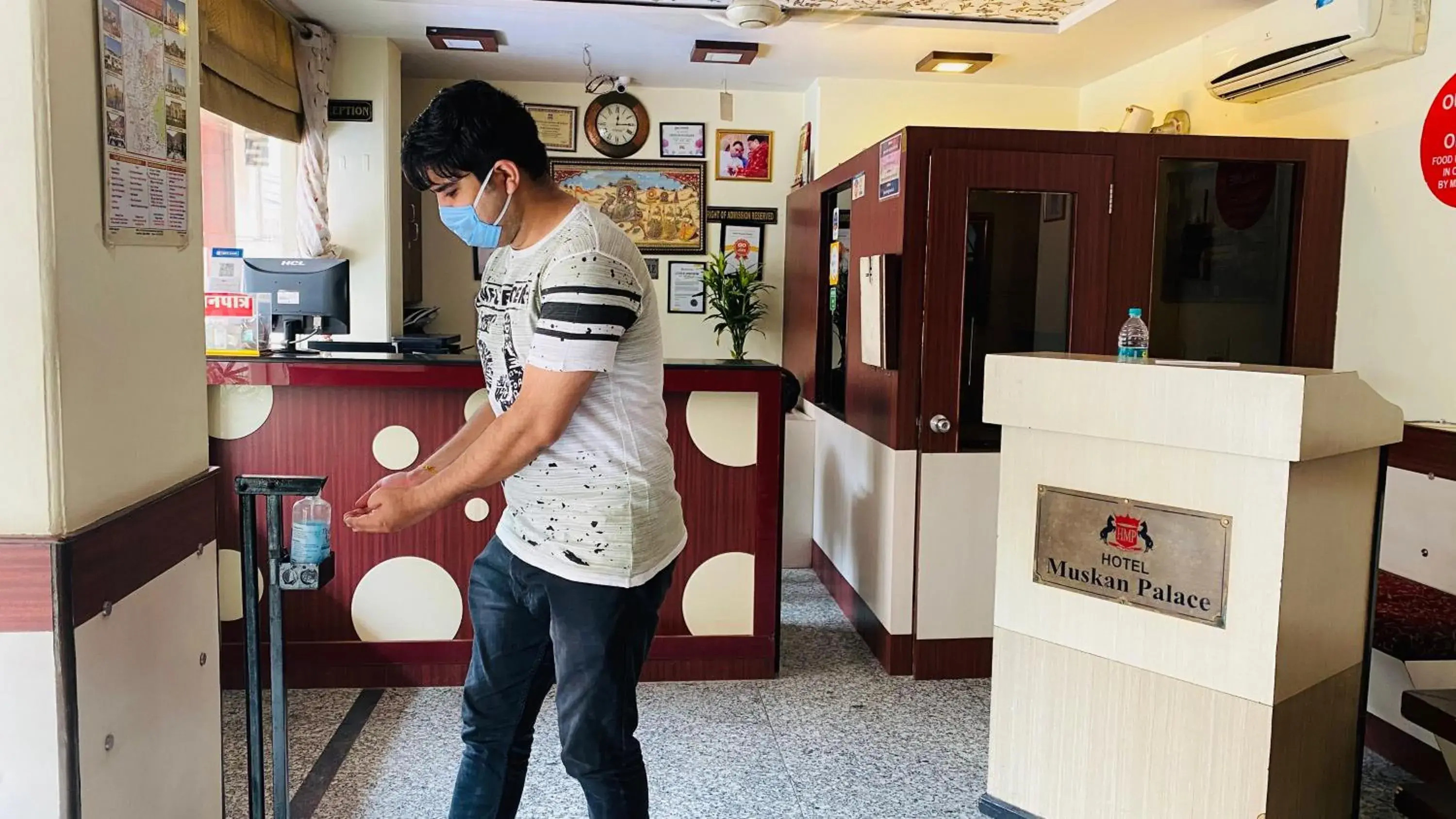Lobby or reception in Hotel Muskan Palace Lobby or reception in Hotel Muskan Palace