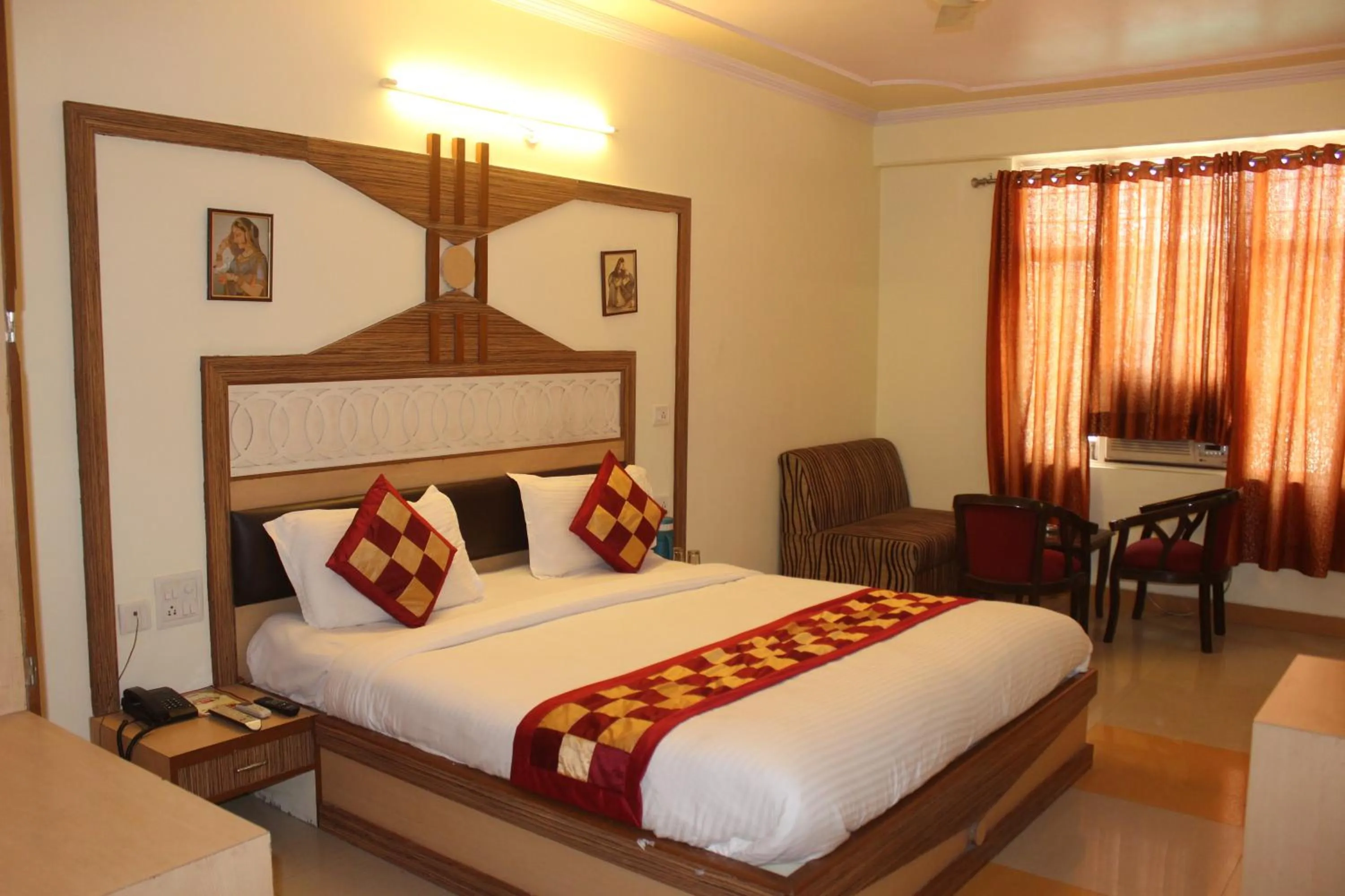 Bedroom, Bed in Hotel Muskan Palace