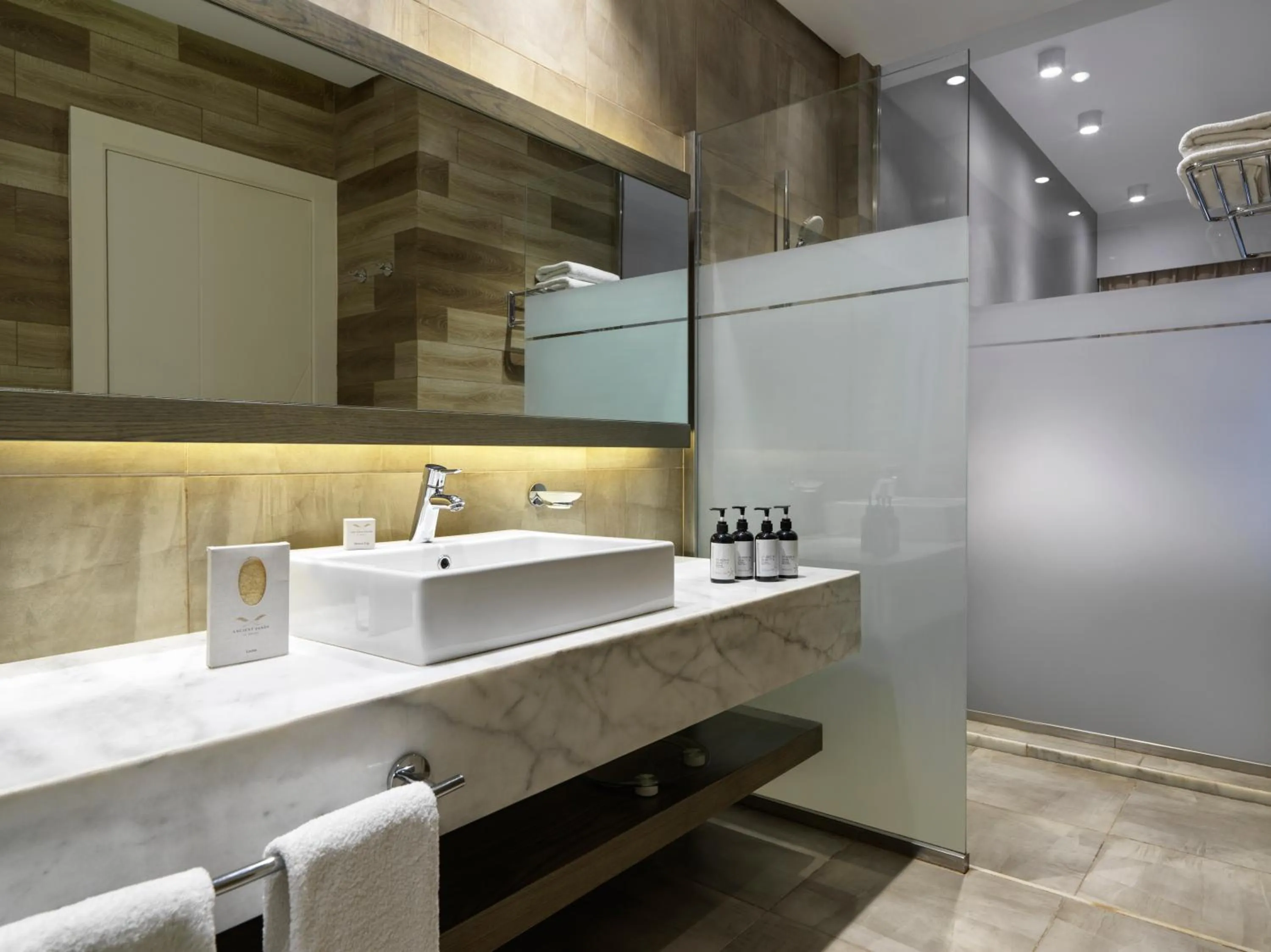 Bathroom in Ancient Sands Golf Resort and Residences