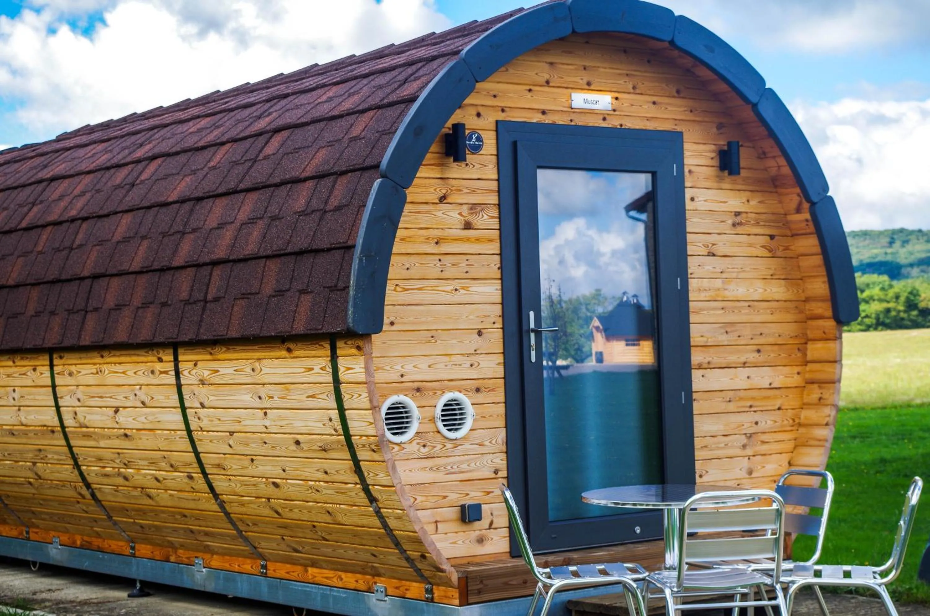 Property building in Domaine Joseph LAFARGE Wine Resort Oeno-tonneaux expérience