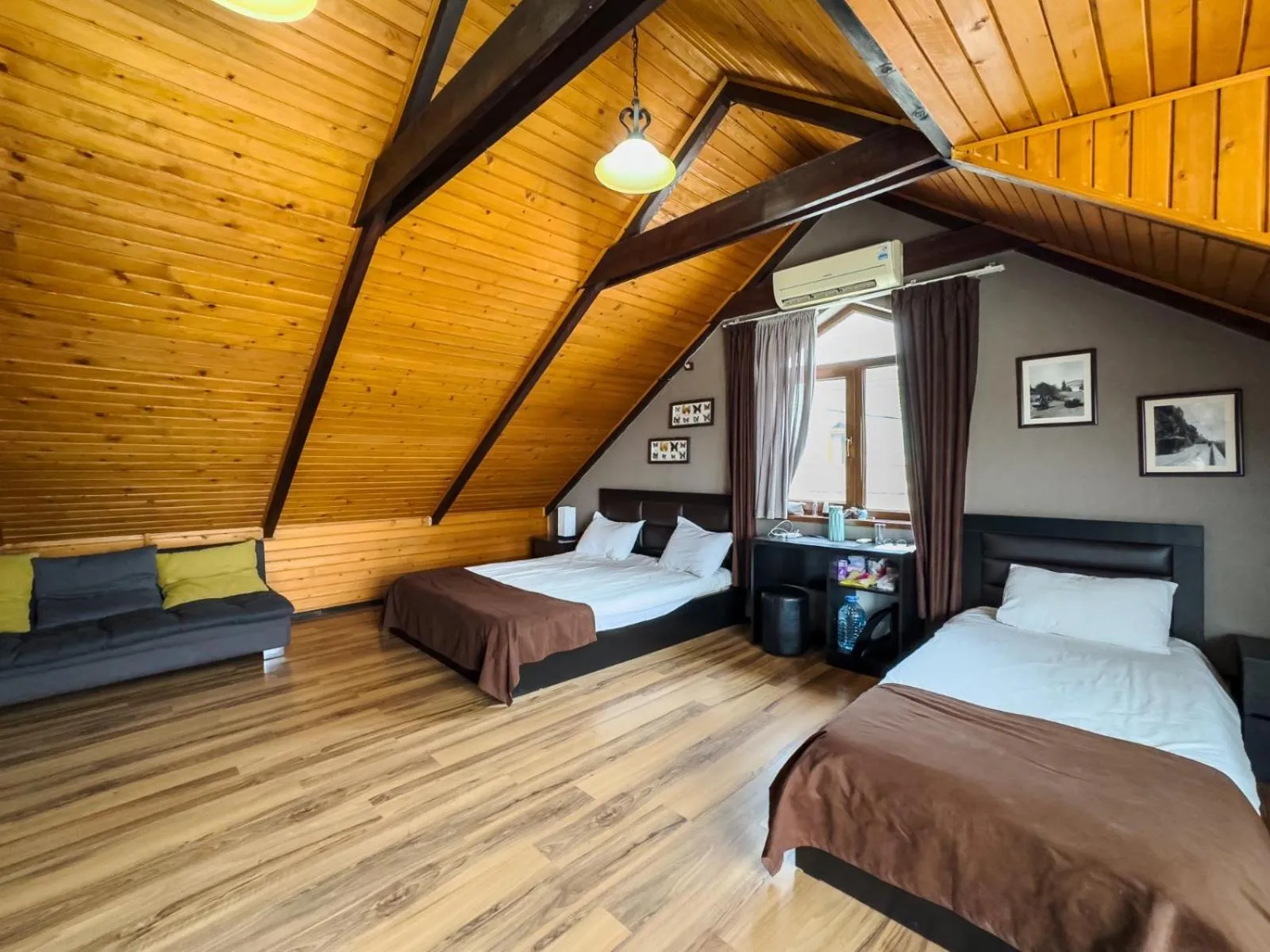 Bed in Hotel New Metekhi