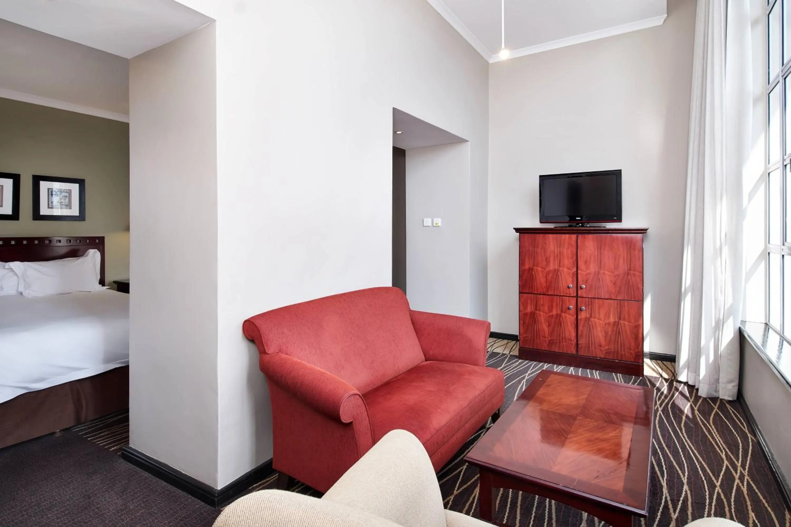 Photo of the whole room, Bed in Protea Hotel by Marriott Blantyre Ryalls