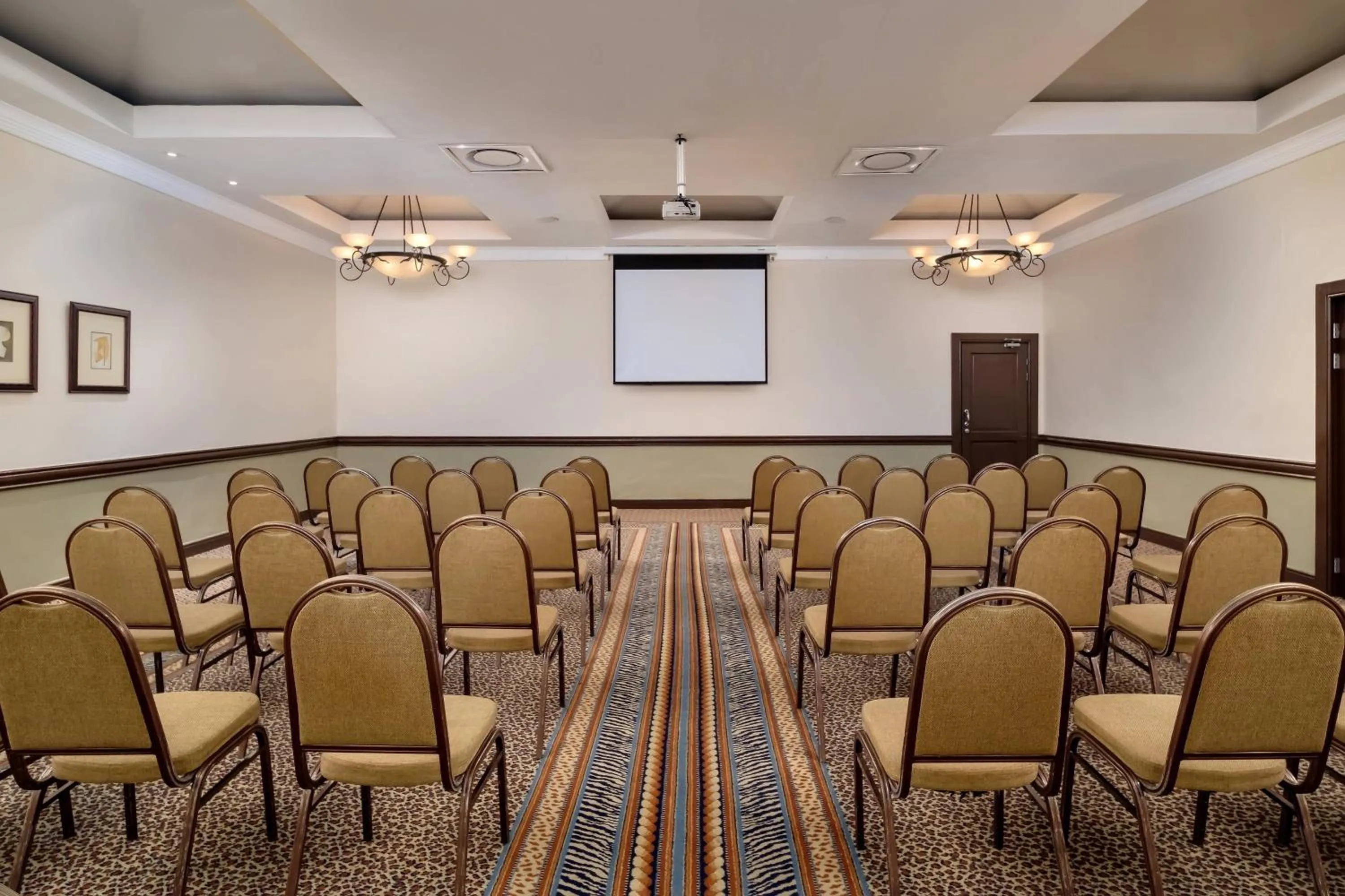 Meeting/conference room in Protea Hotel by Marriott Blantyre Ryalls