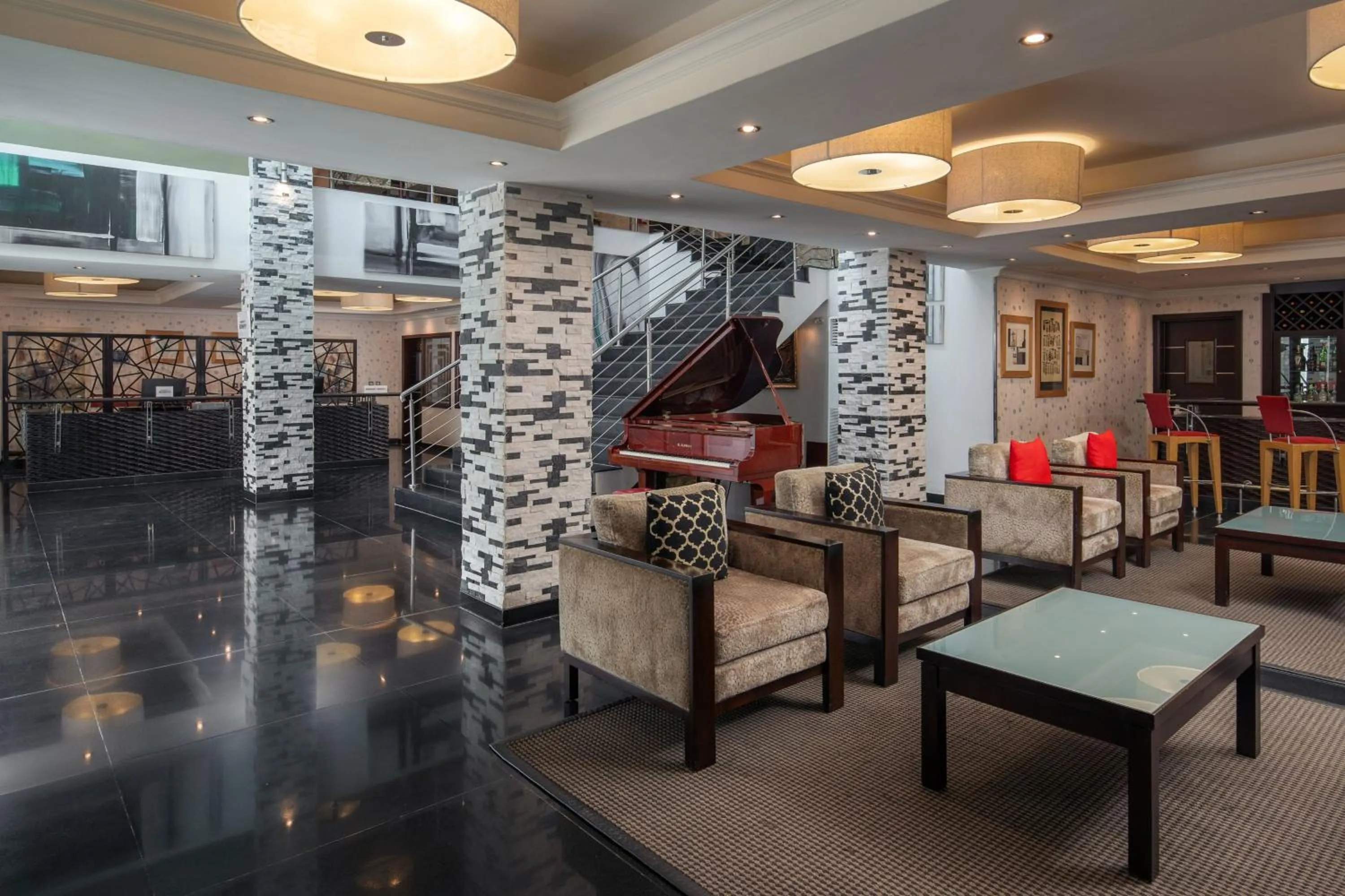 Lobby or reception in Protea Hotel by Marriott Lagos Kuramo Waters
