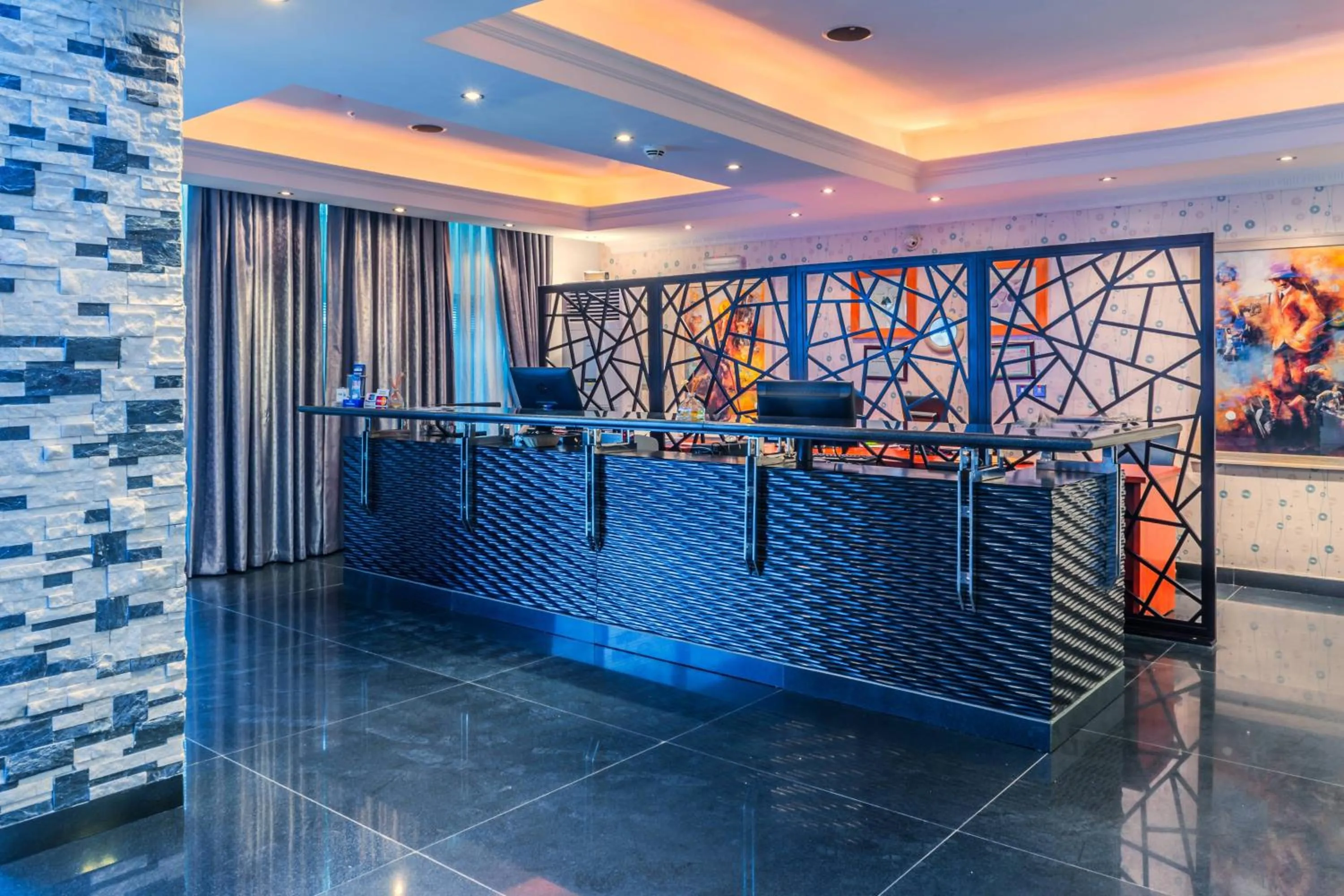 Lobby or reception in Protea Hotel by Marriott Lagos Kuramo Waters
