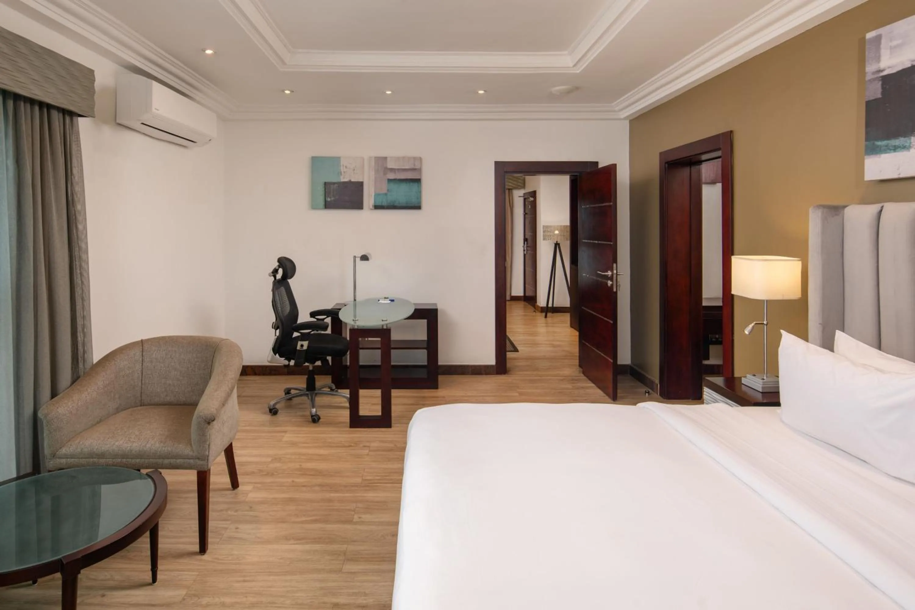 Bedroom, Bed in Protea Hotel by Marriott Lagos Kuramo Waters