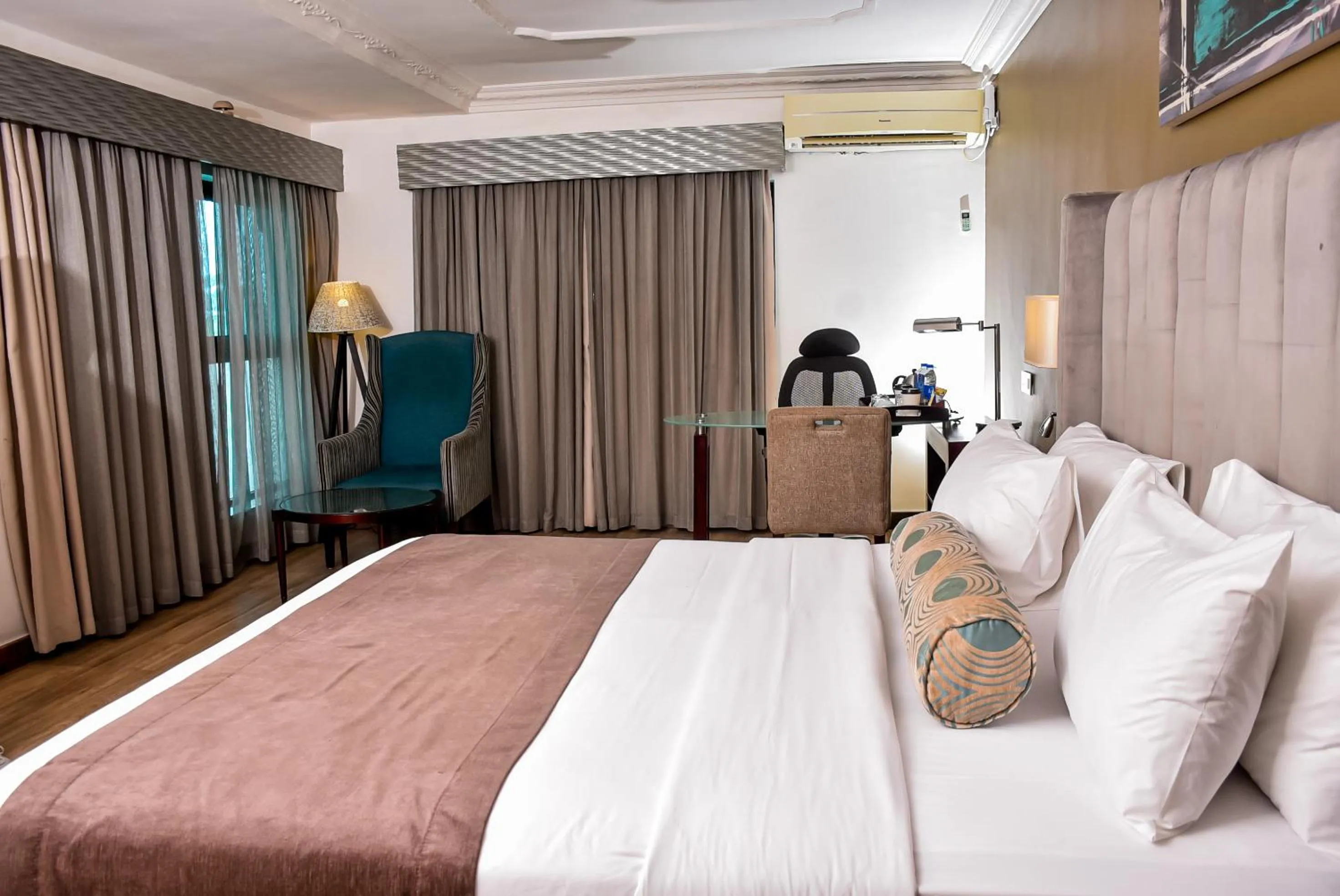 Bedroom, Bed in Protea Hotel by Marriott Lagos Kuramo Waters