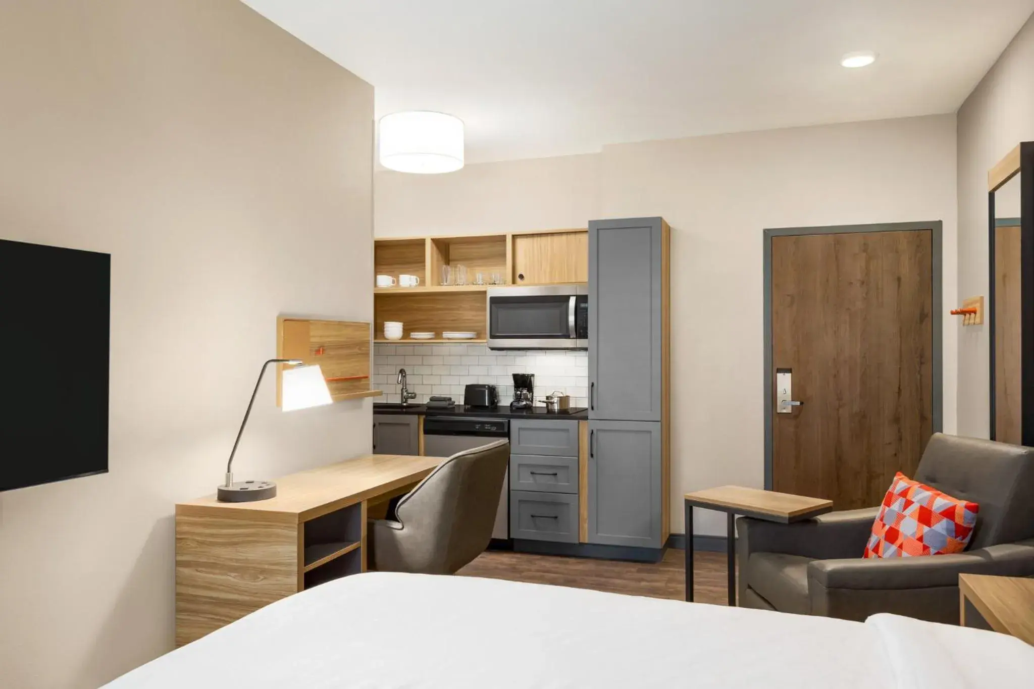 King Studio Suite in Candlewood Suites Anchorage - Midtown by IHG King Studio Suite in Candlewood Suites Anchorage - Midtown by IHG