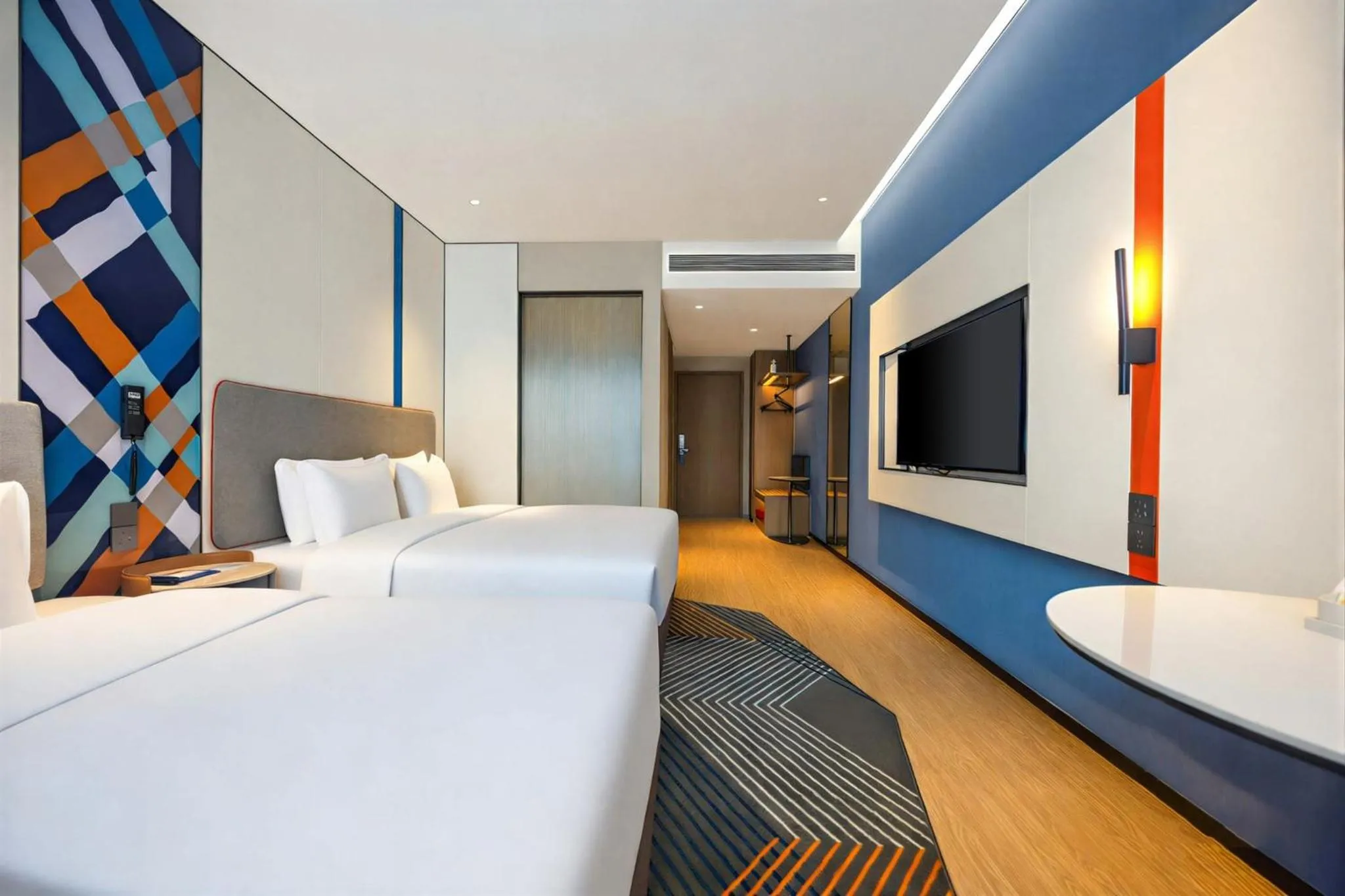 Photo of the whole room, Bed in Holiday Inn Express Sihui City Center