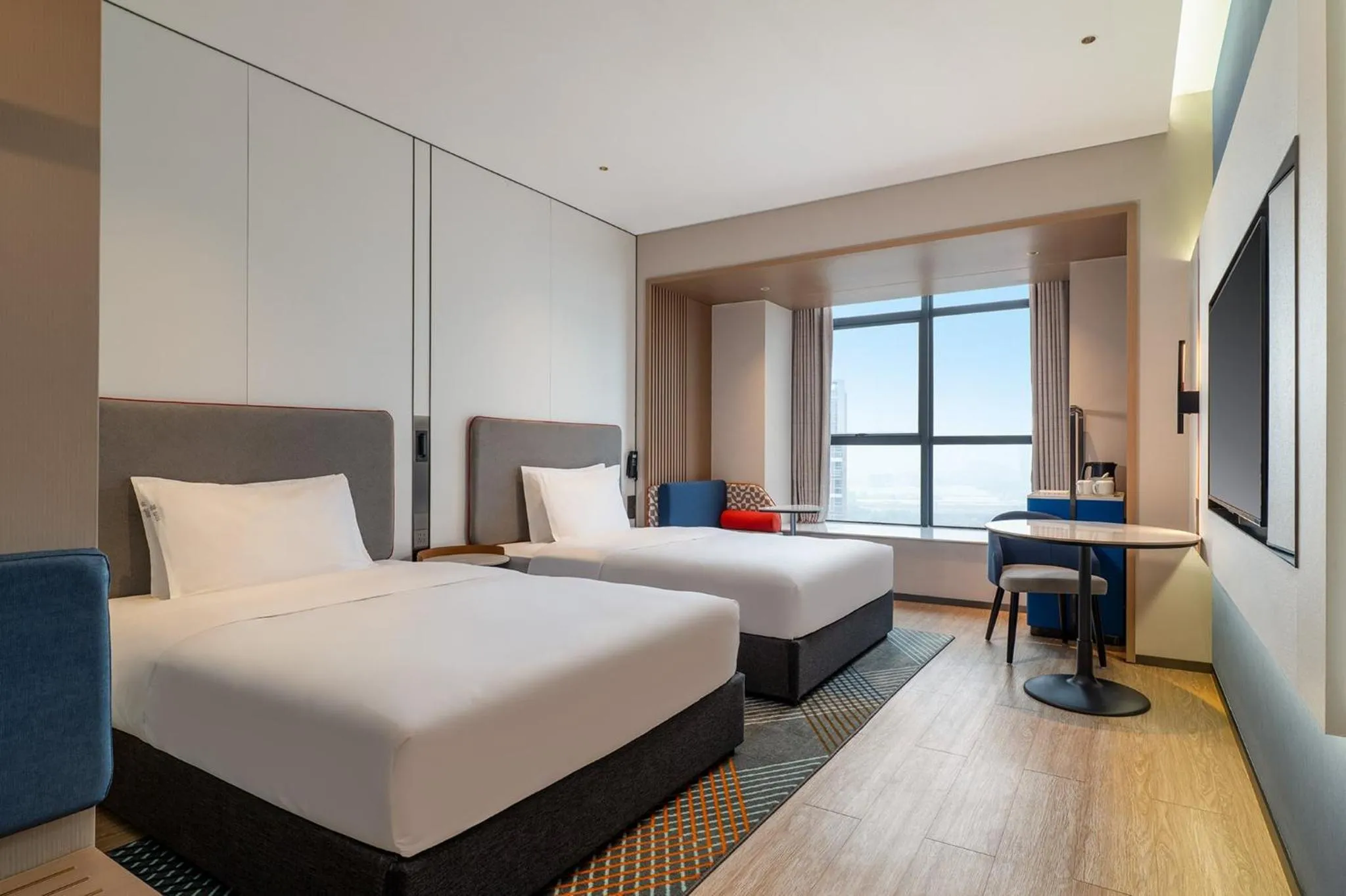 Photo of the whole room, Bed in Holiday Inn Express Sihui City Center