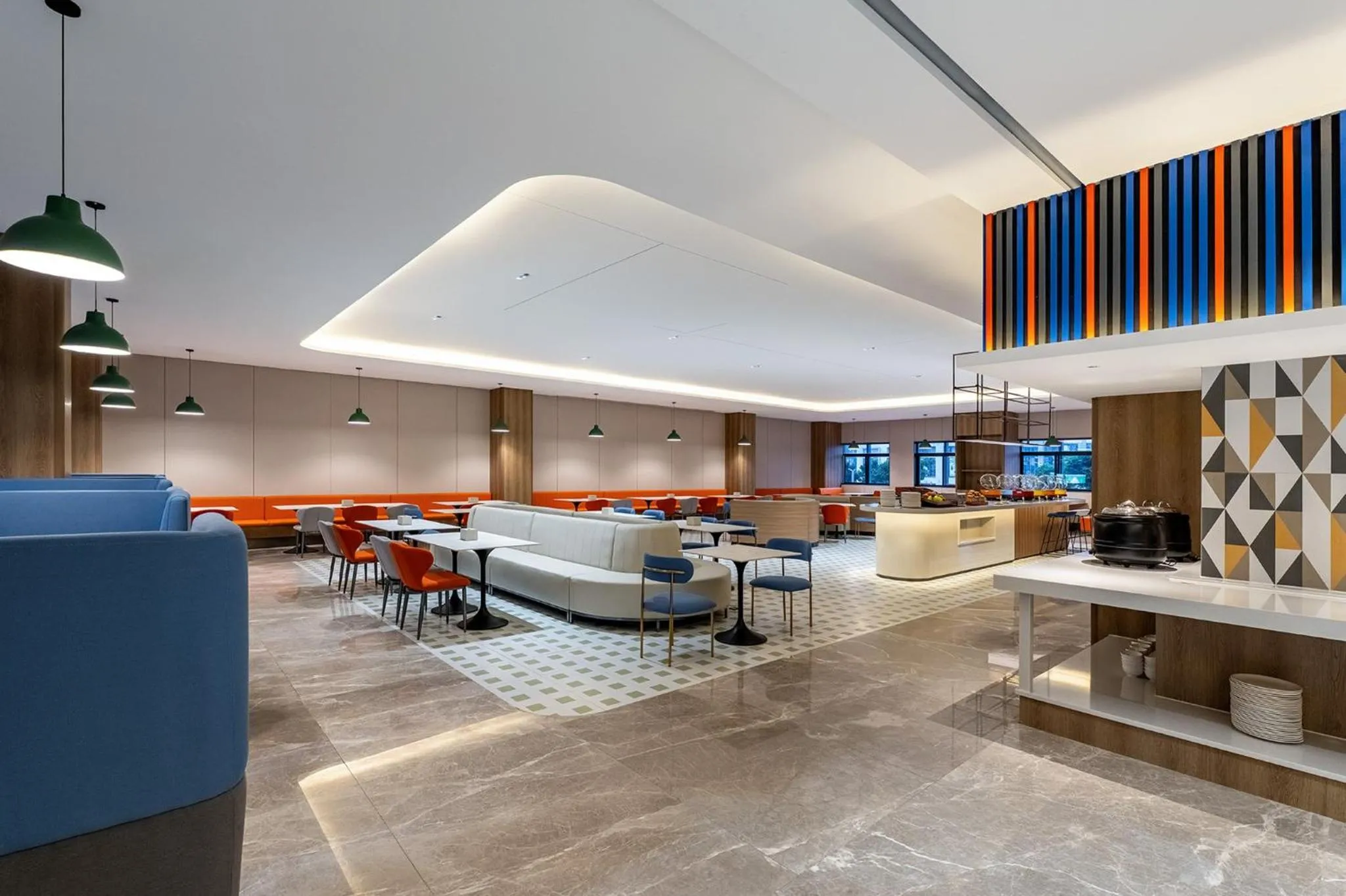 Restaurant/places to eat in Holiday Inn Express Sihui City Center