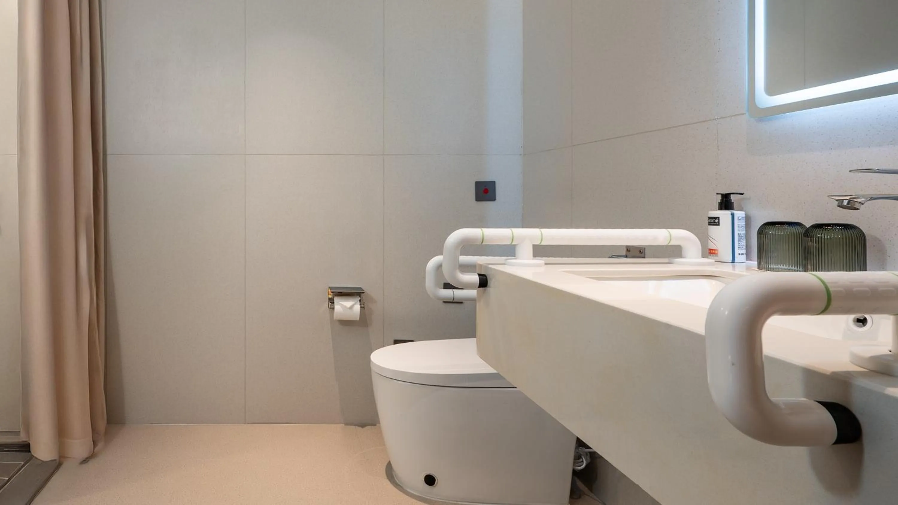 Bathroom in Holiday Inn Express Putian City Center