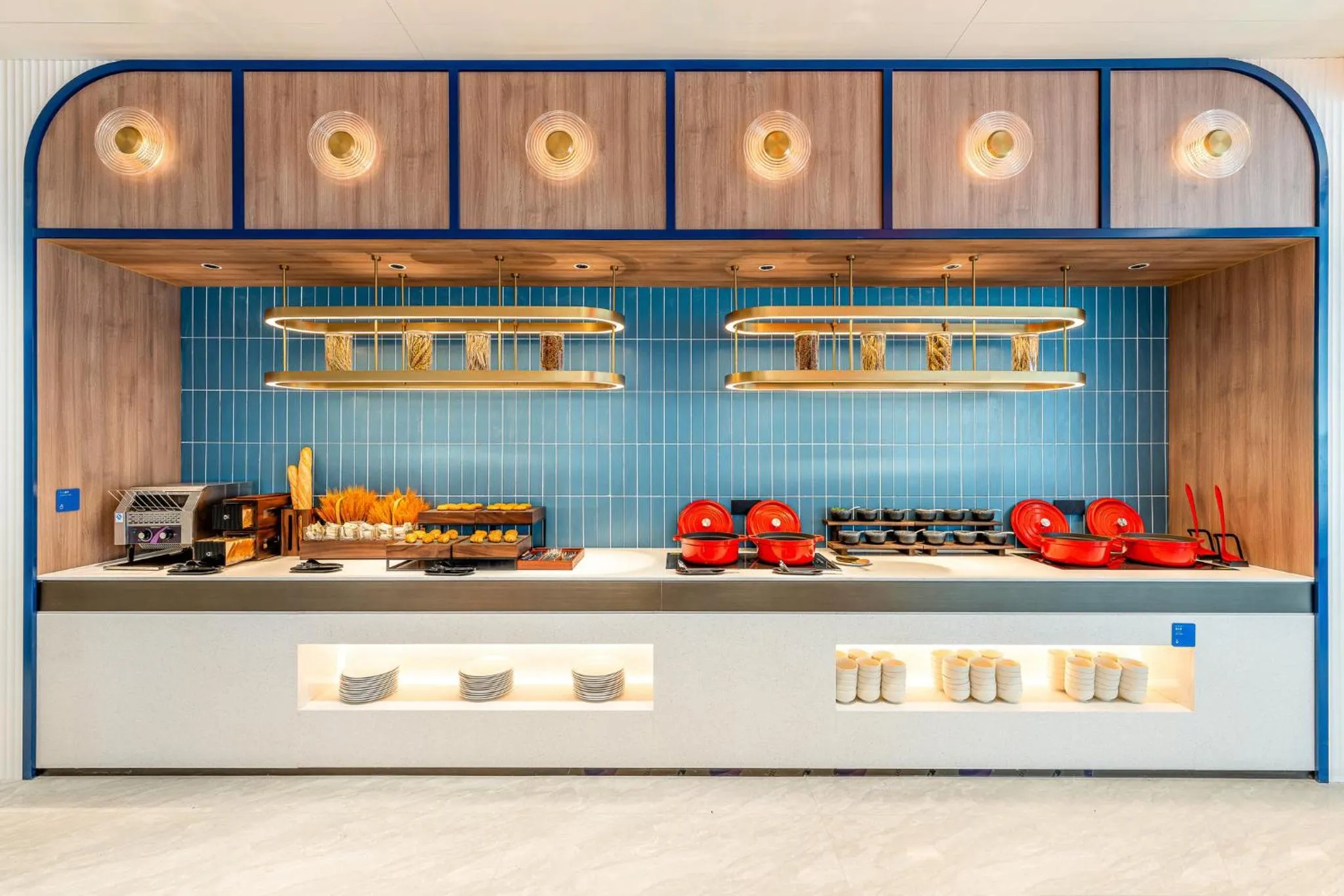 Breakfast in Holiday Inn Express Taizhou Jiaojiang