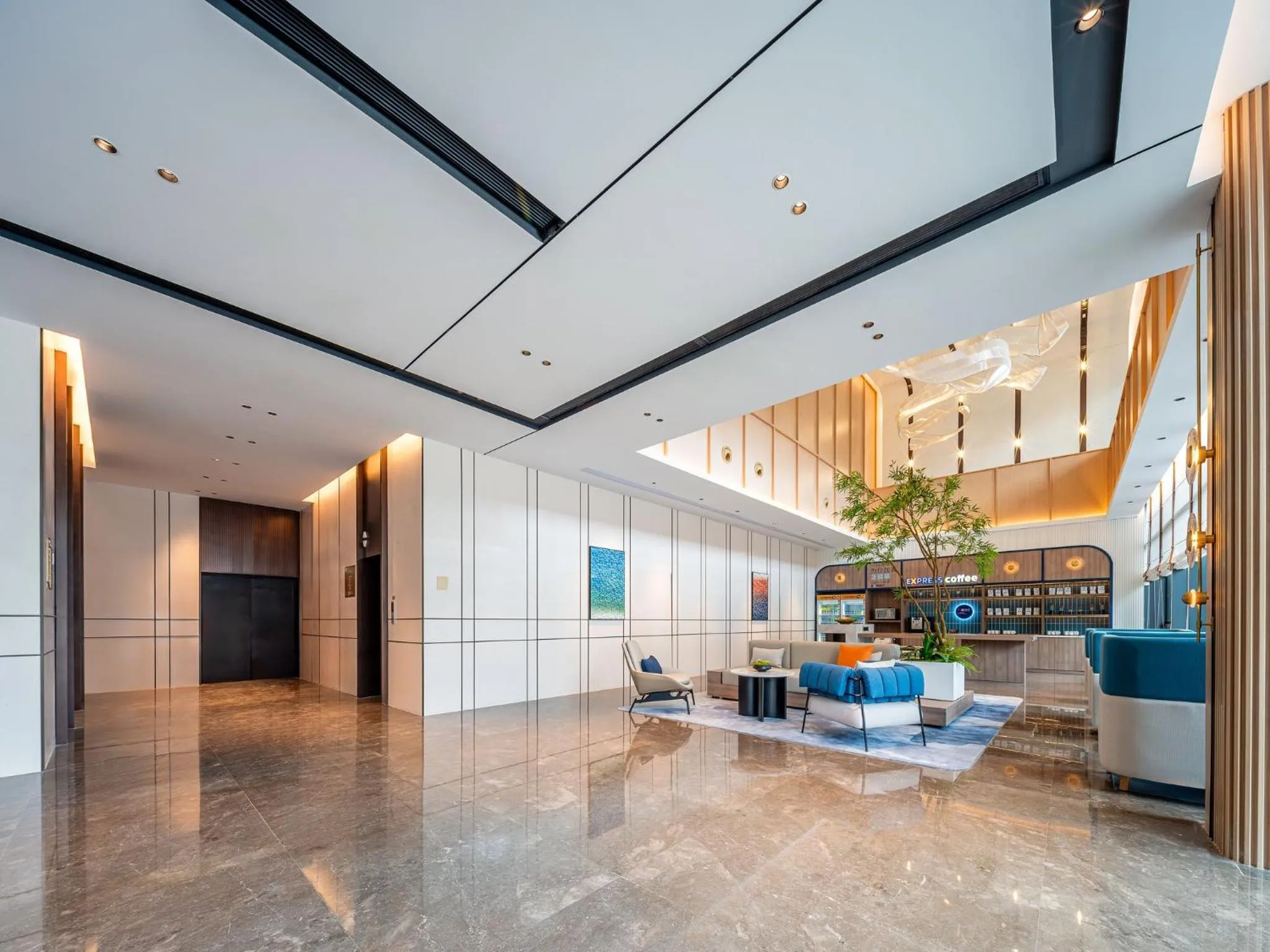 Property building in Holiday Inn Express Taizhou Jiaojiang