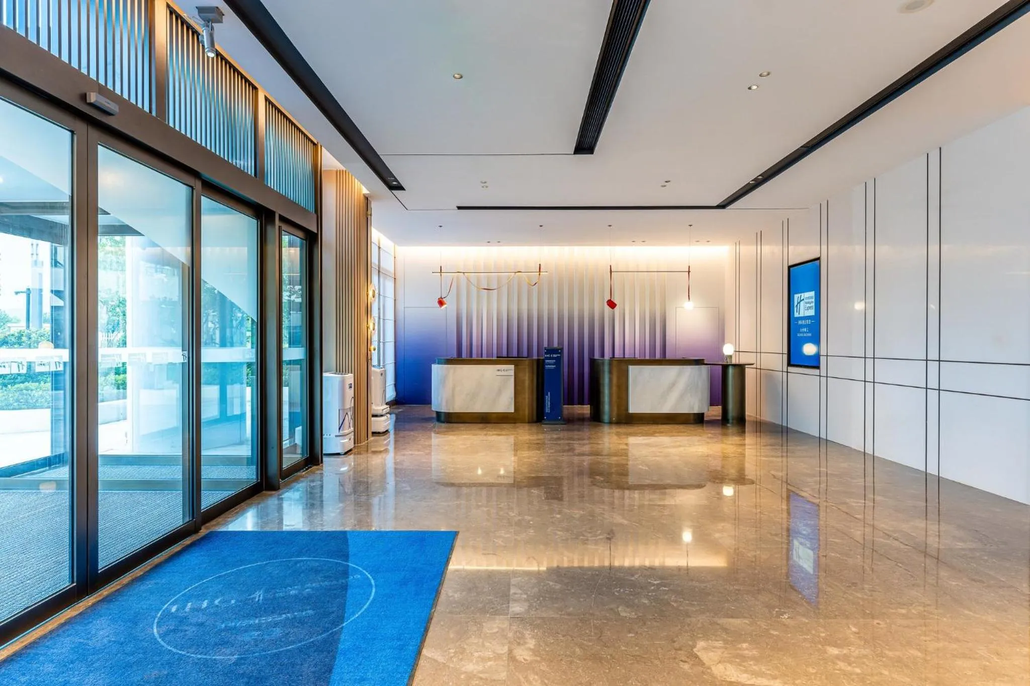 Property building in Holiday Inn Express Taizhou Jiaojiang