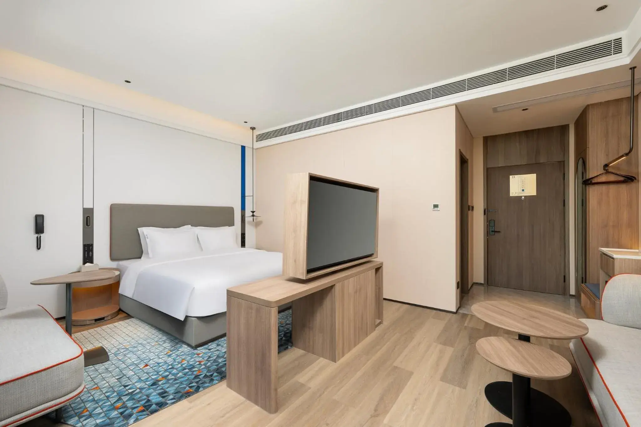 King Suite in Holiday Inn Express Taizhou Jiaojiang King Suite in Holiday Inn Express Taizhou Jiaojiang