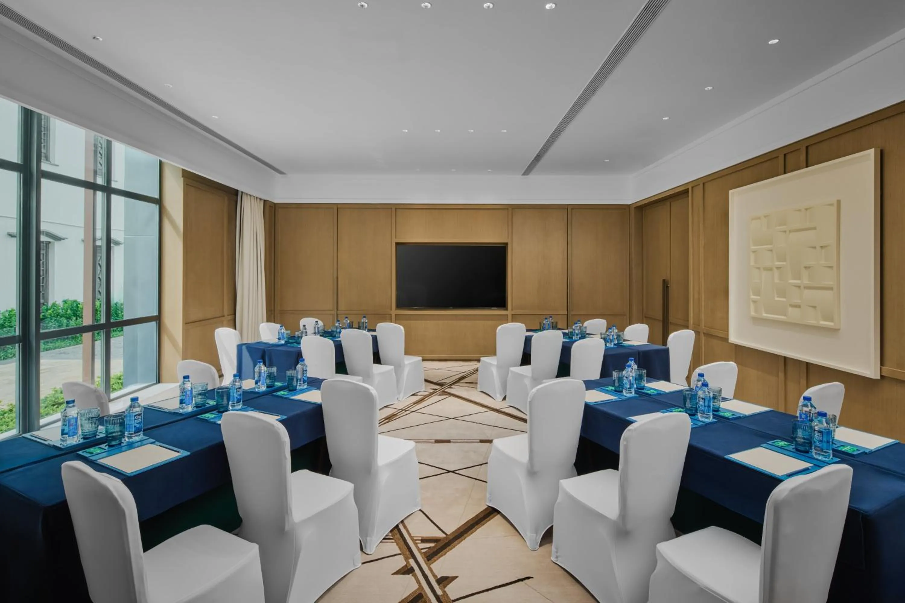 Meeting/conference room in Hotel Indigo Wuxi Qingming Bridge