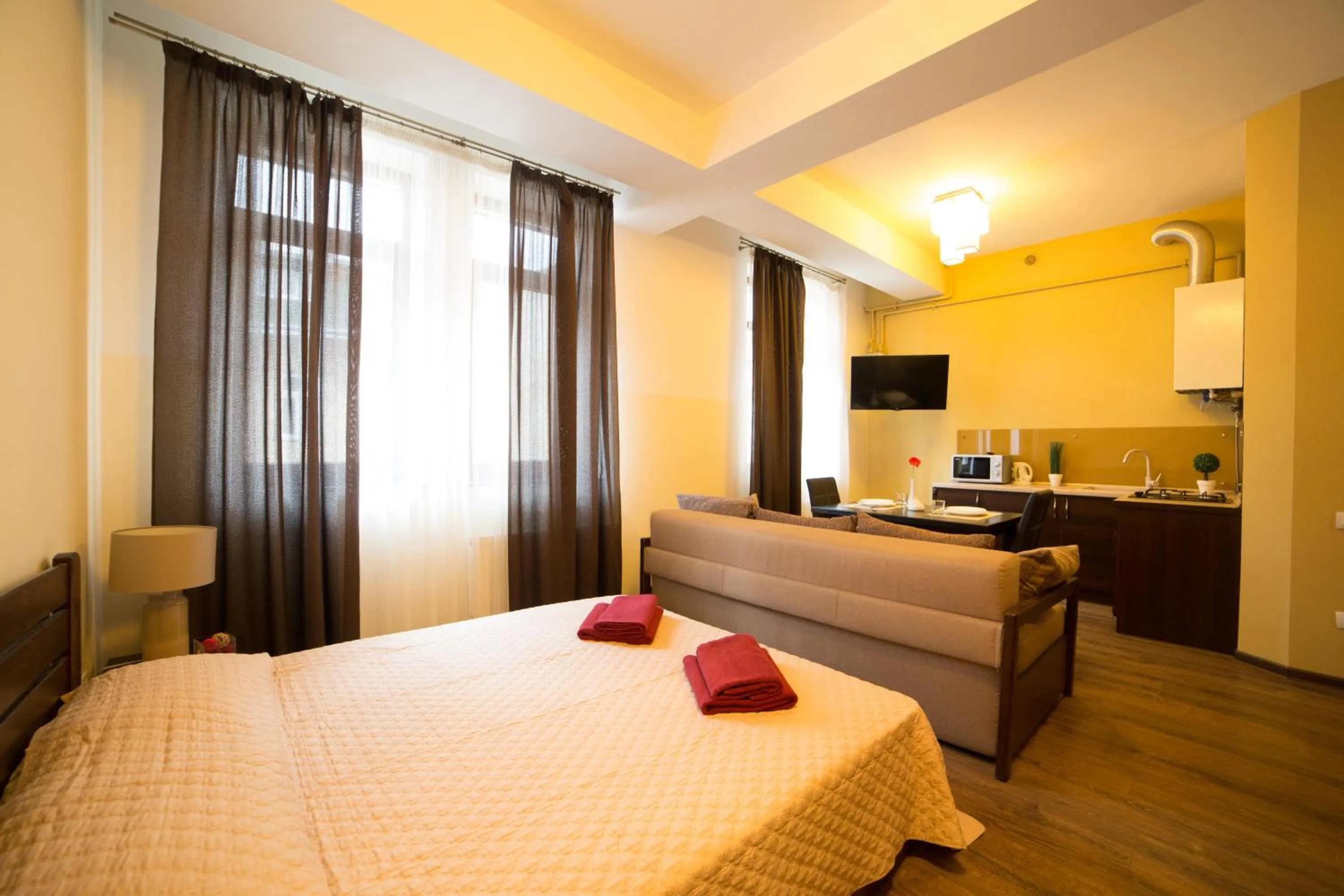Photo of the whole room, Bed in Aparthotel Na Mytniy