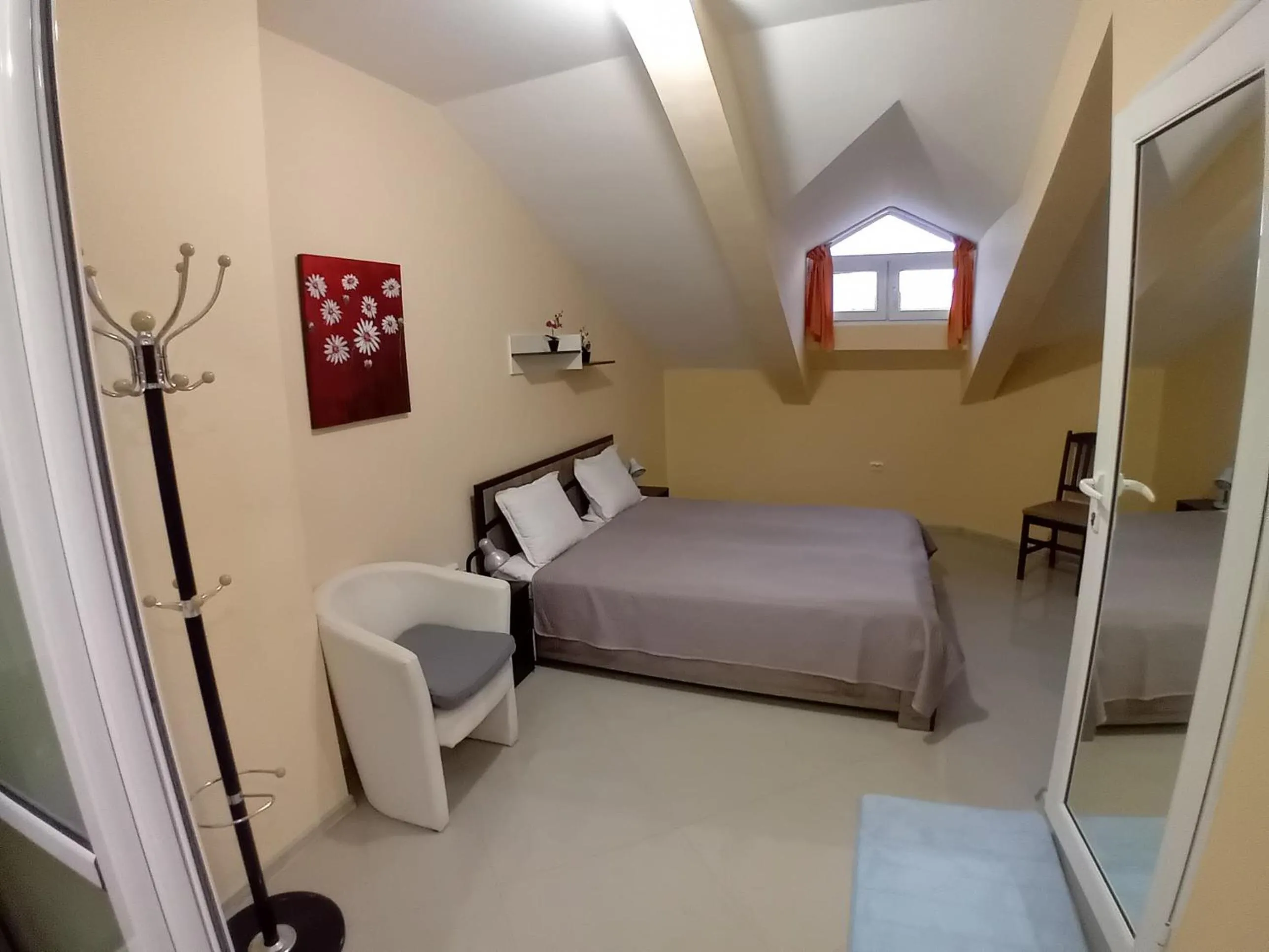 Top Floor Two Bedroom Apartment in Central Burgas