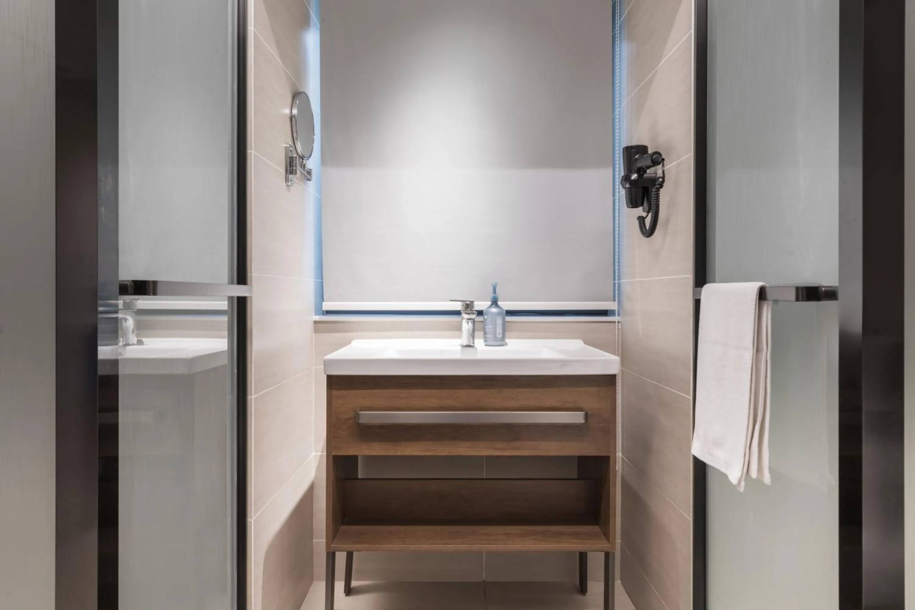 Toilet in Hanting Hotel Beijing Deshengmen