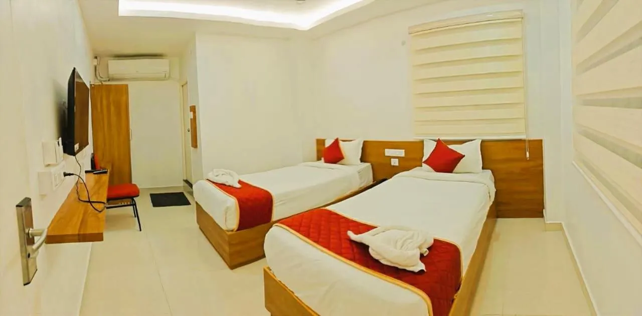 Bed in Starlight Hotels T-Nagar