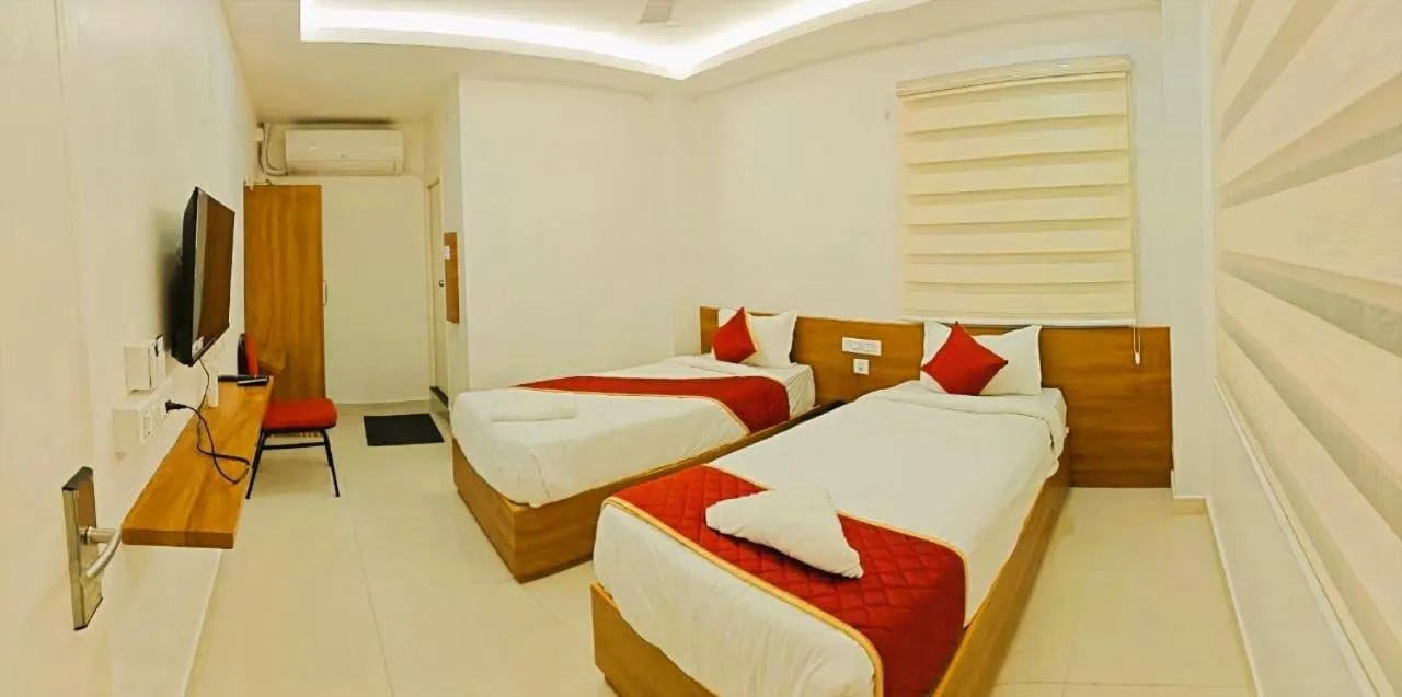 Bed in Starlight Hotels T-Nagar