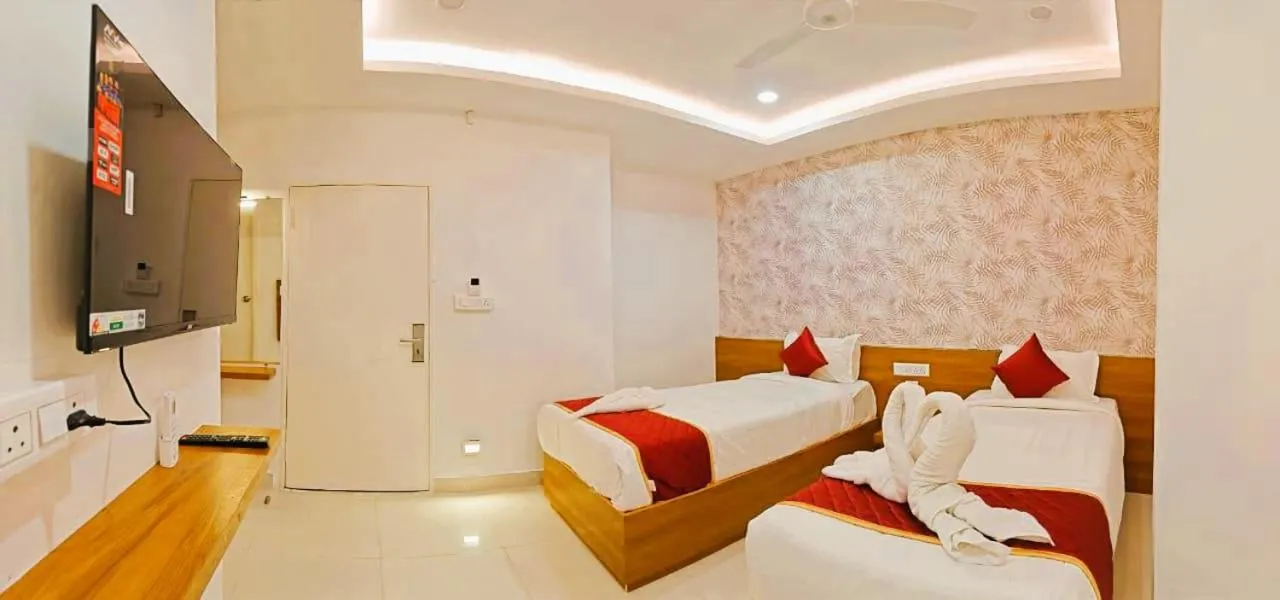 Bed in Starlight Hotels T-Nagar